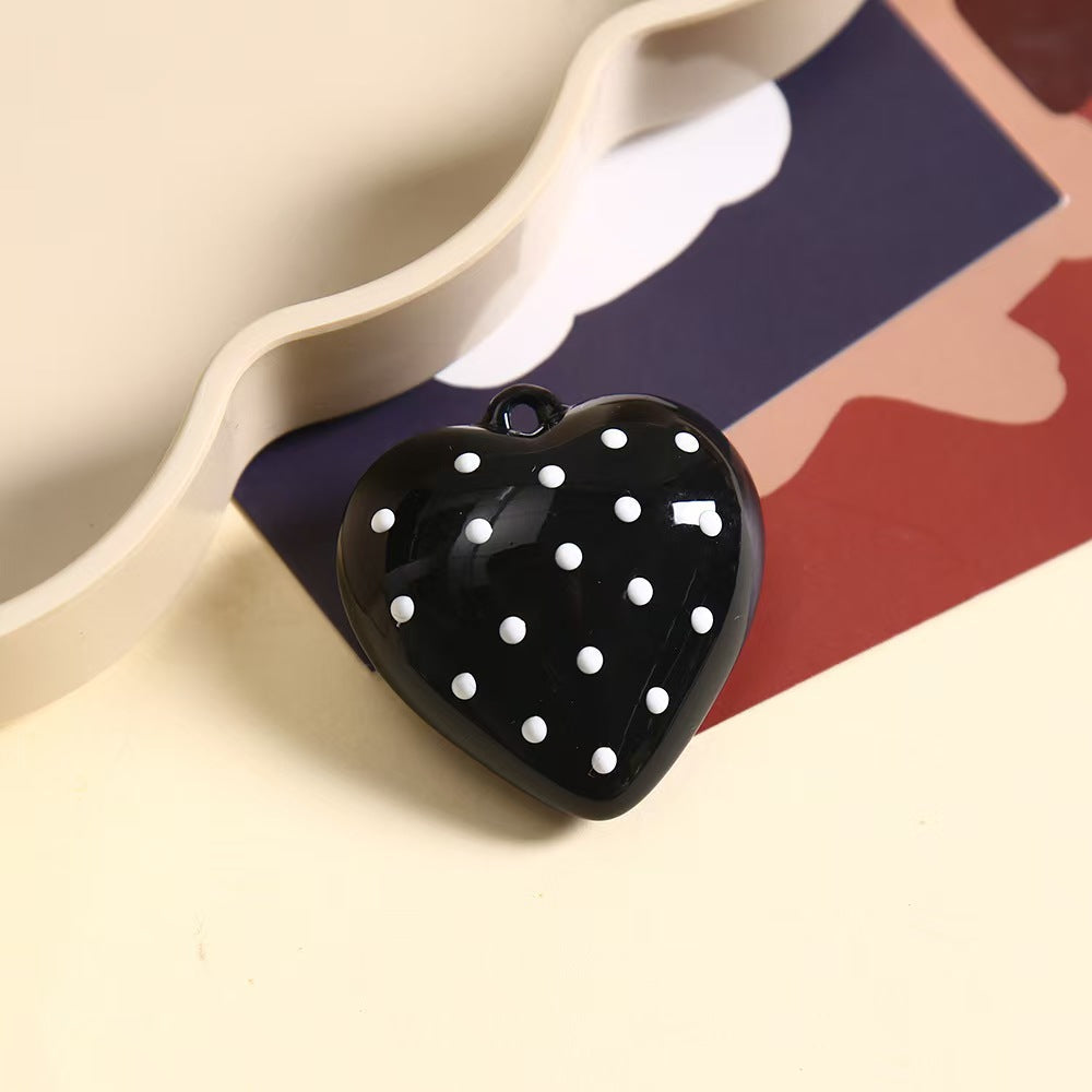 FS2397- 43×42Mm Black Dotted Heart-shaped Pendant Zoe's DIY Shop