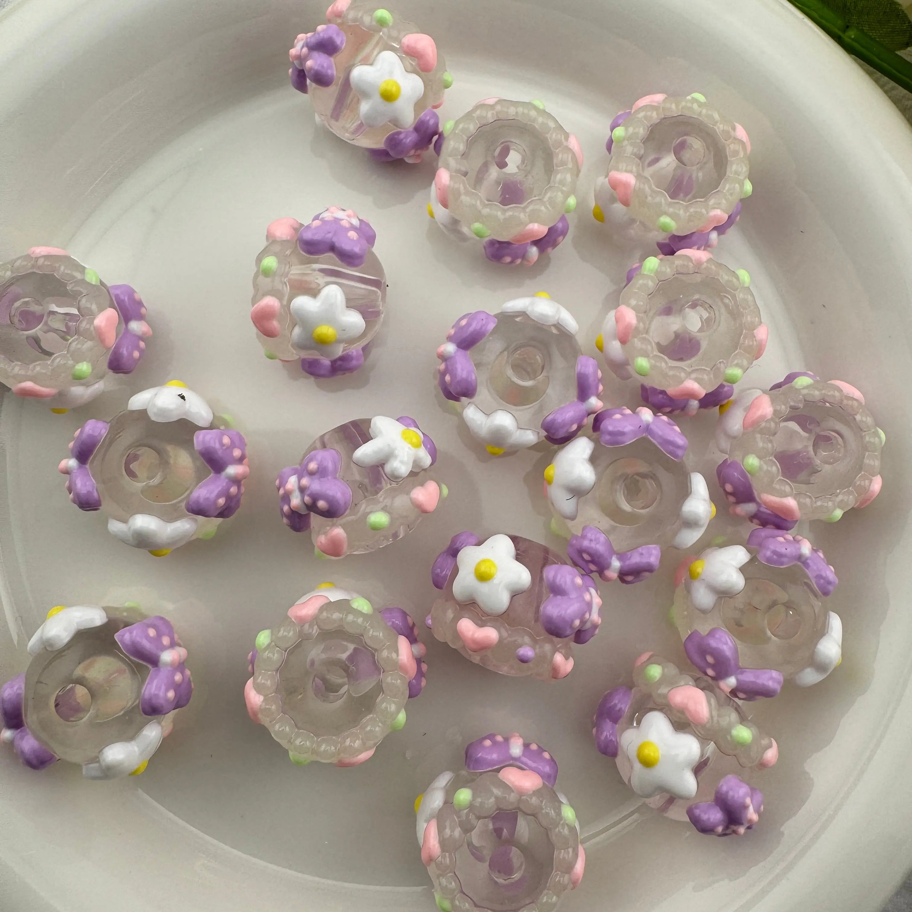 FS6723-16mm Hand Painted Luminous Acrylic Beads - Zoe DIY Wholesale