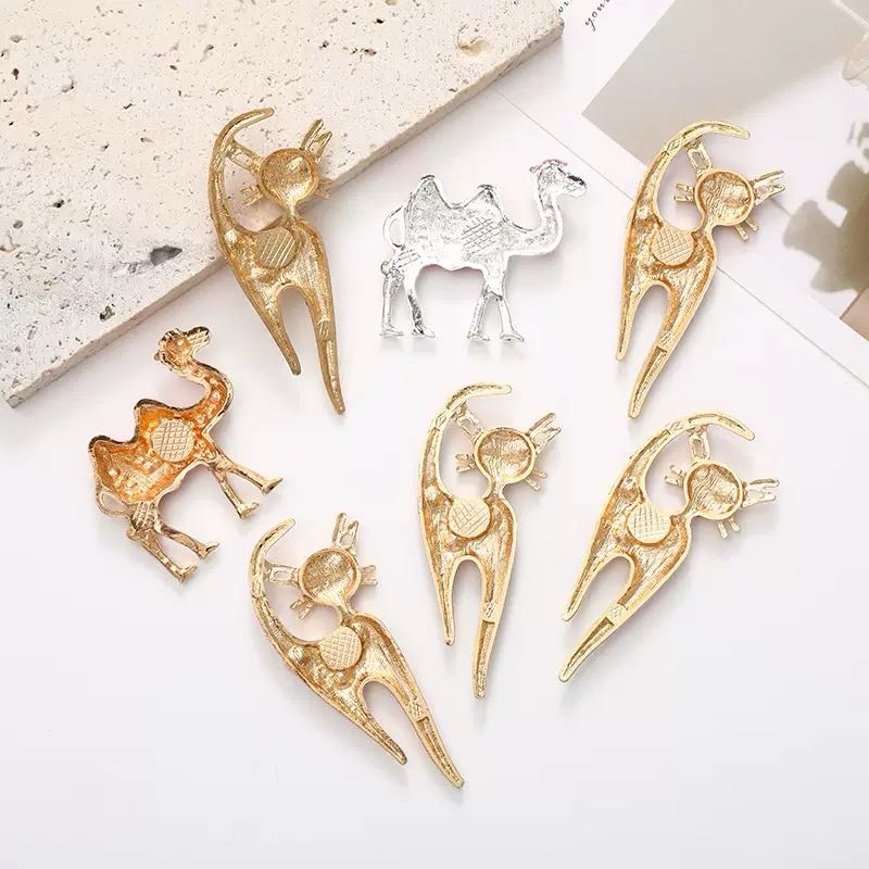 FS4817-Camels And Cats Alloy Charms