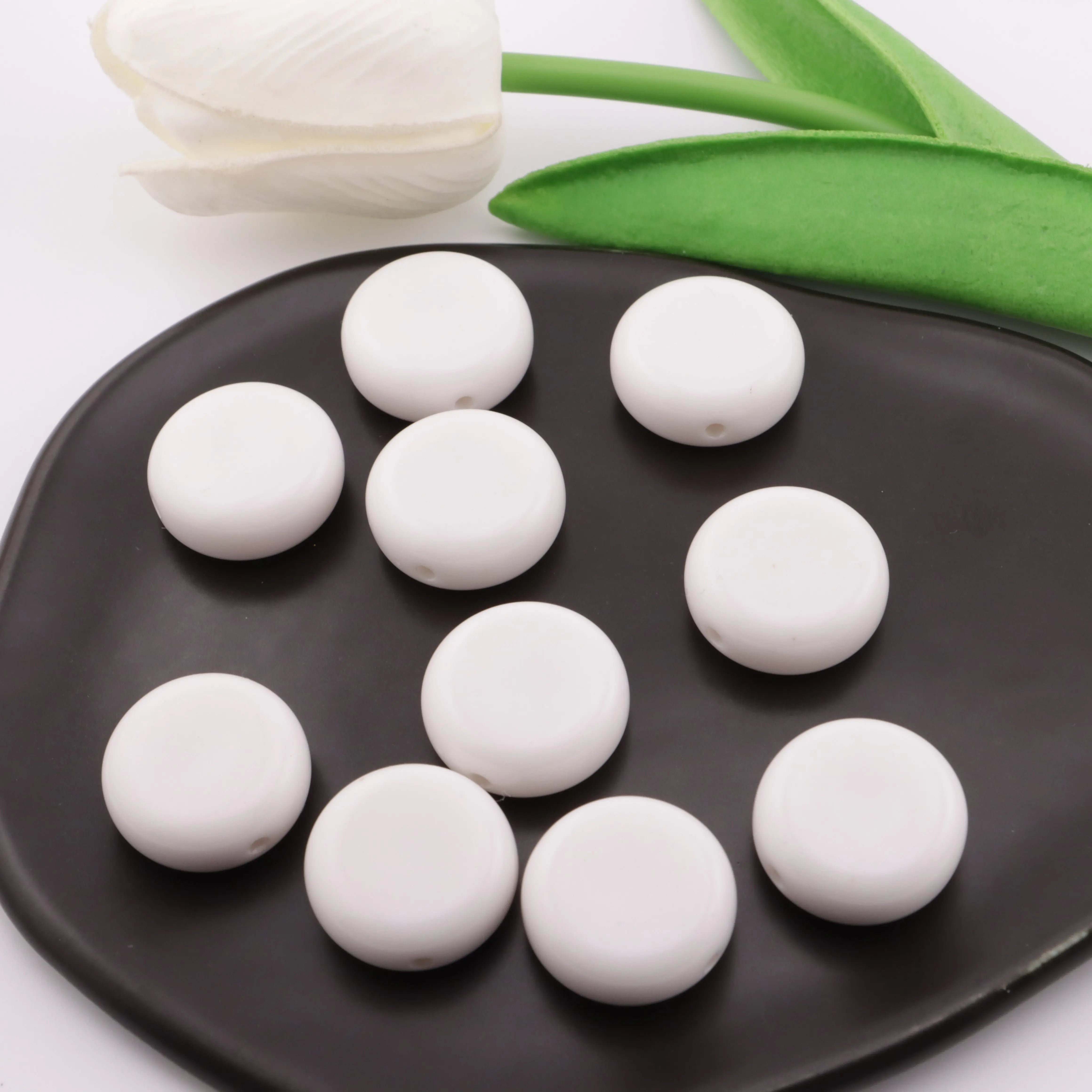 FS0384-21Mm Round Plate Beads White Thick Round Plates - Zoe DIY Wholesale