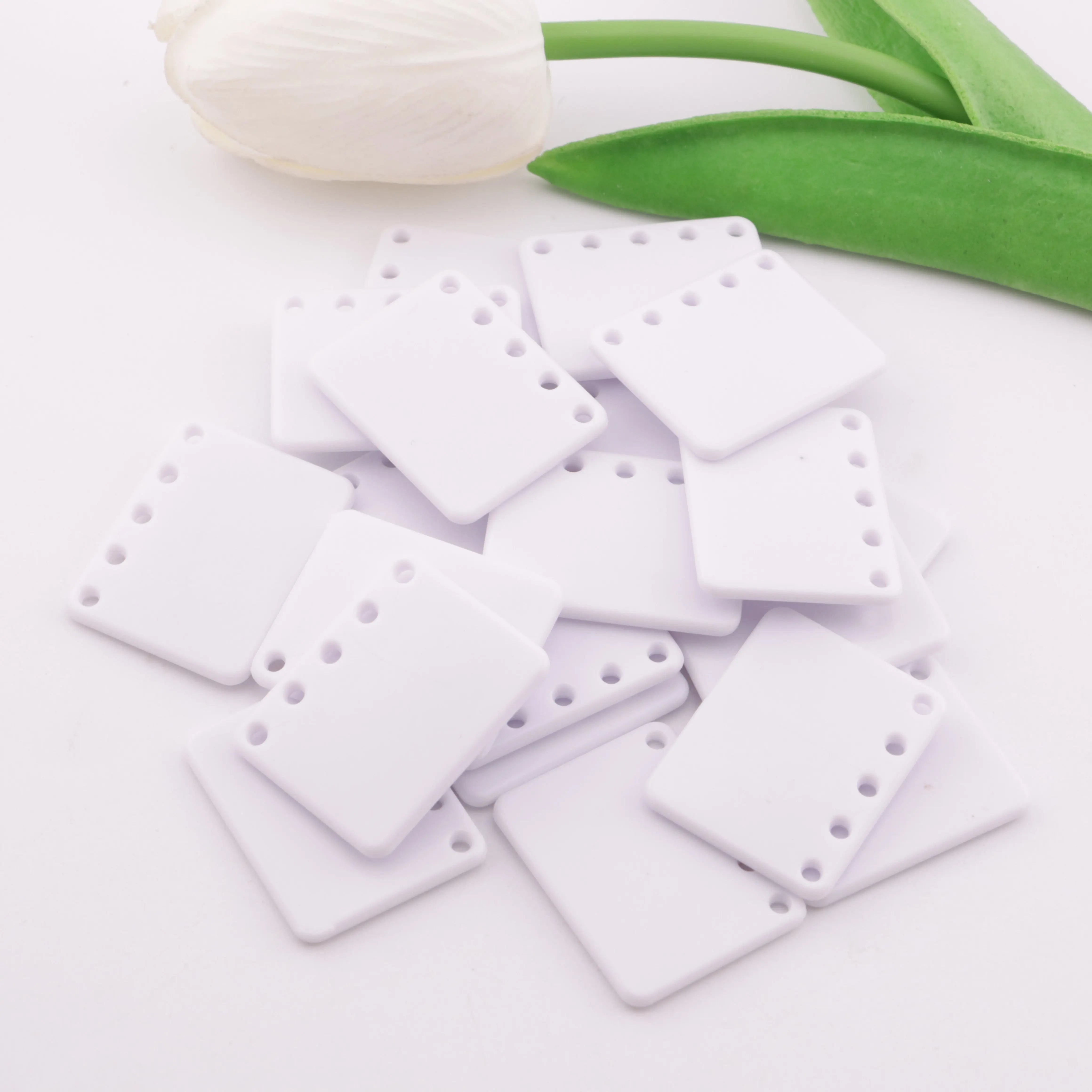 FS5931-24*30mm White 5 Hole DIY Book Page Acrylic DIY Five-Hole White-Background Book Pages - Zoe DIY Wholesale