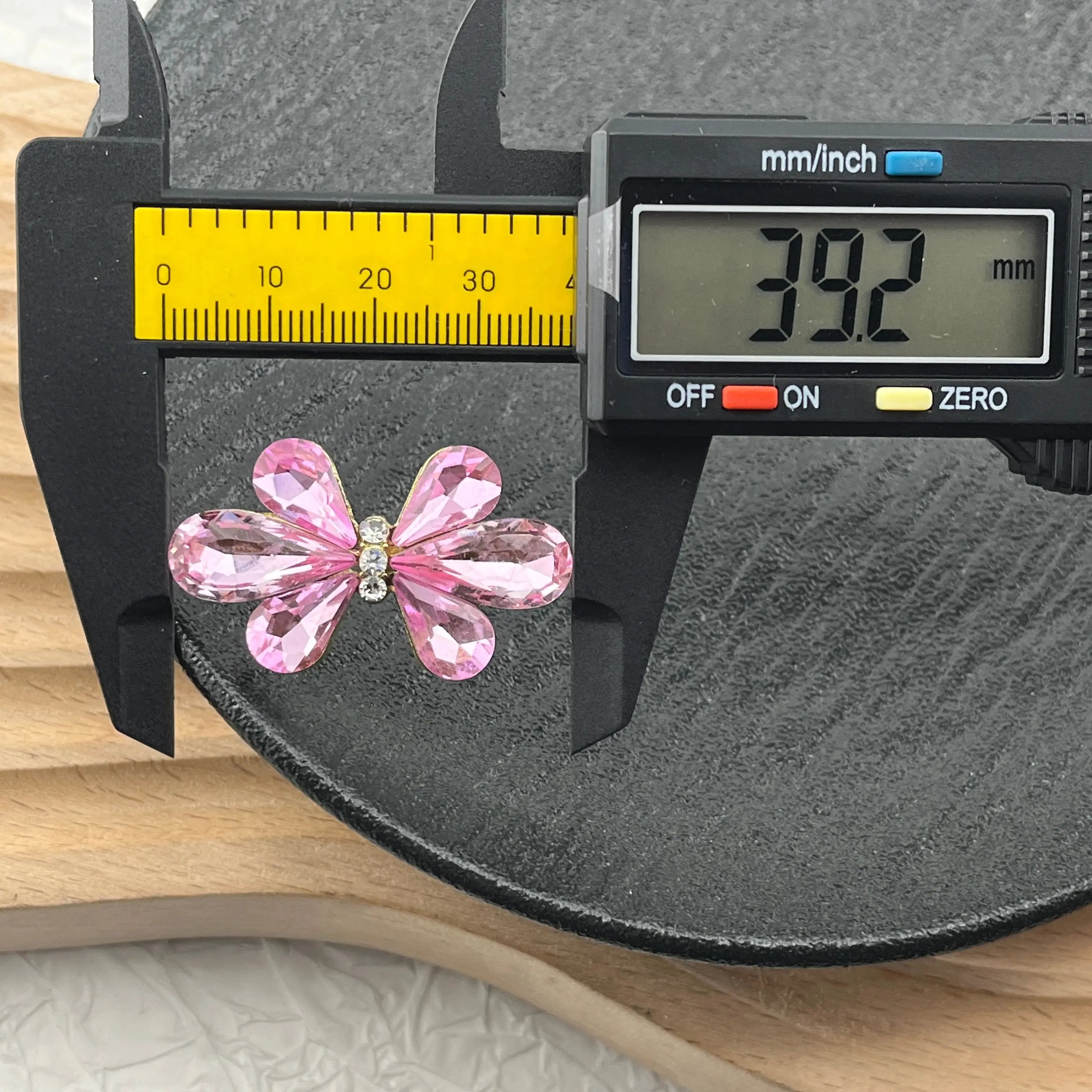 FS0656-10PCS 39MM Six petal flower alloy patch Zoe's DIY Shop