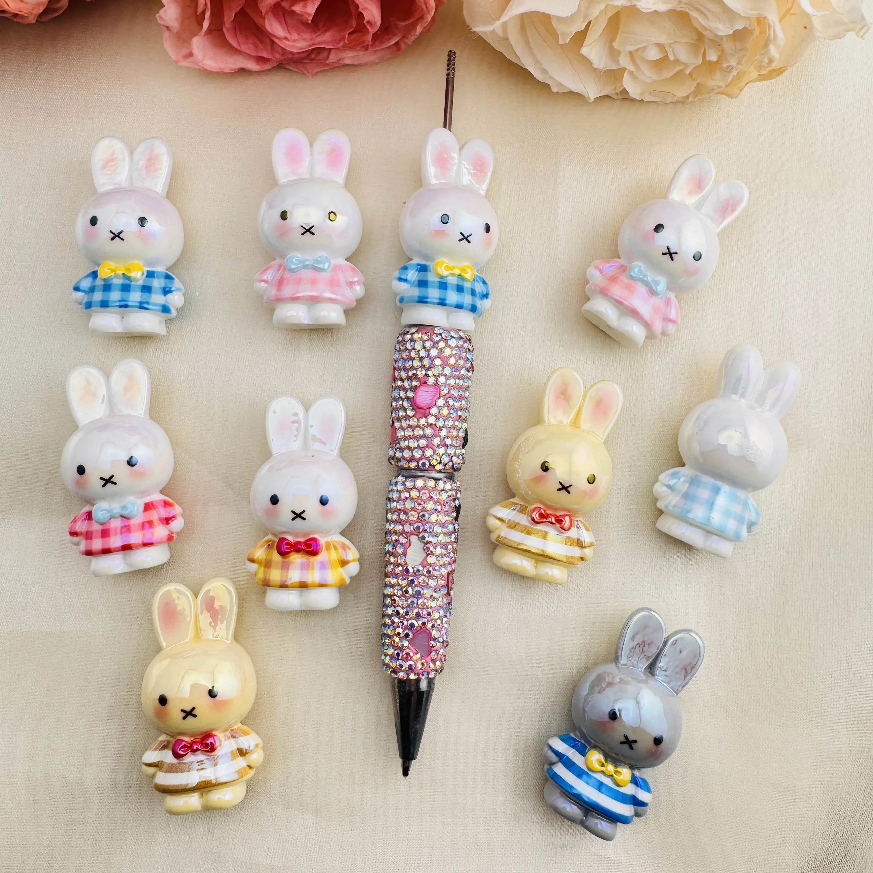 FS10395-랜덤 혼합 색상 UV 코팅 토끼 레진 비즈, 비더블 펜과 키체인 제작용 Zoe DIY 도매