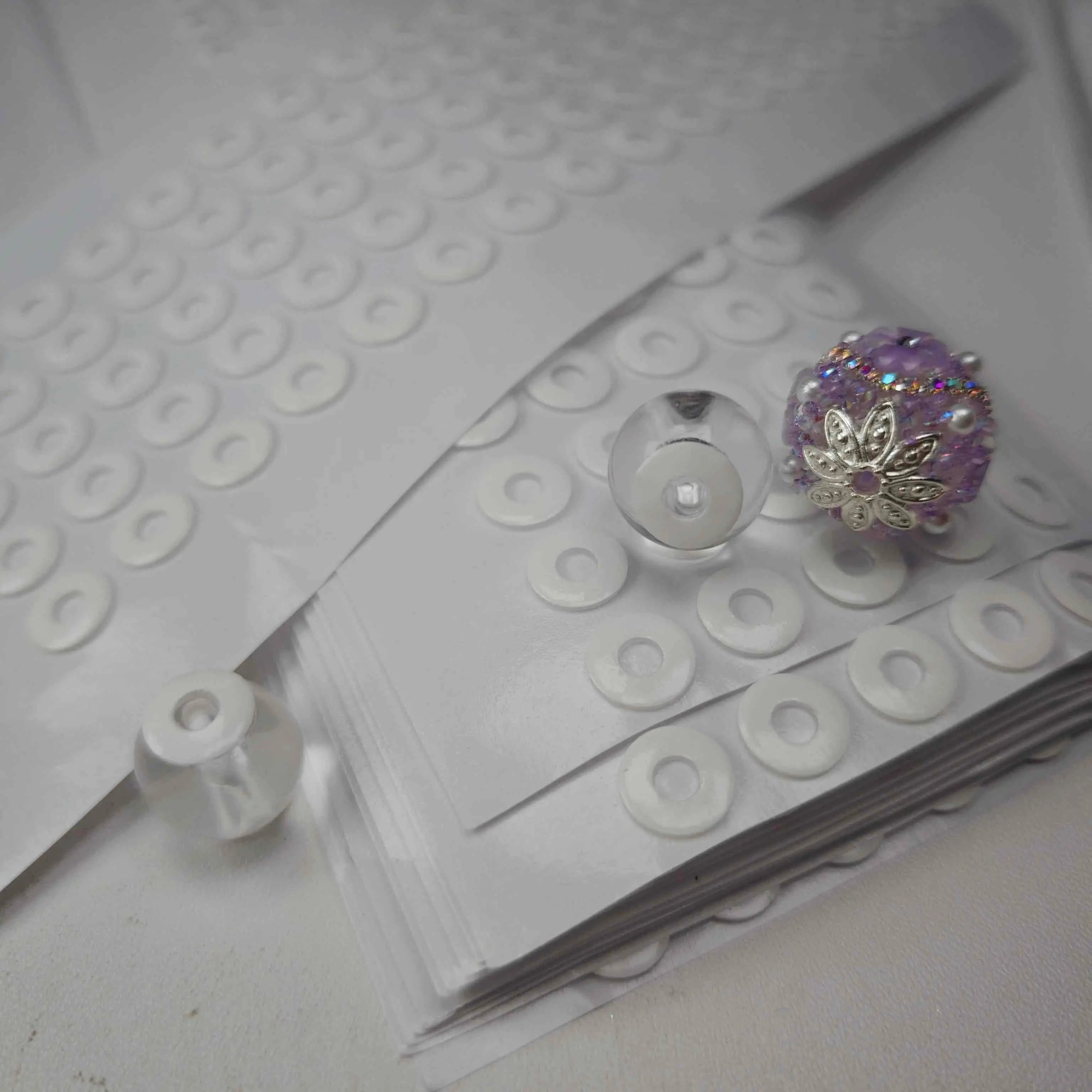 FS19103-10mm Round, With Middle Hole:4mm Circle Tape For Making Sugar Beads Zoe DIY Wholesale