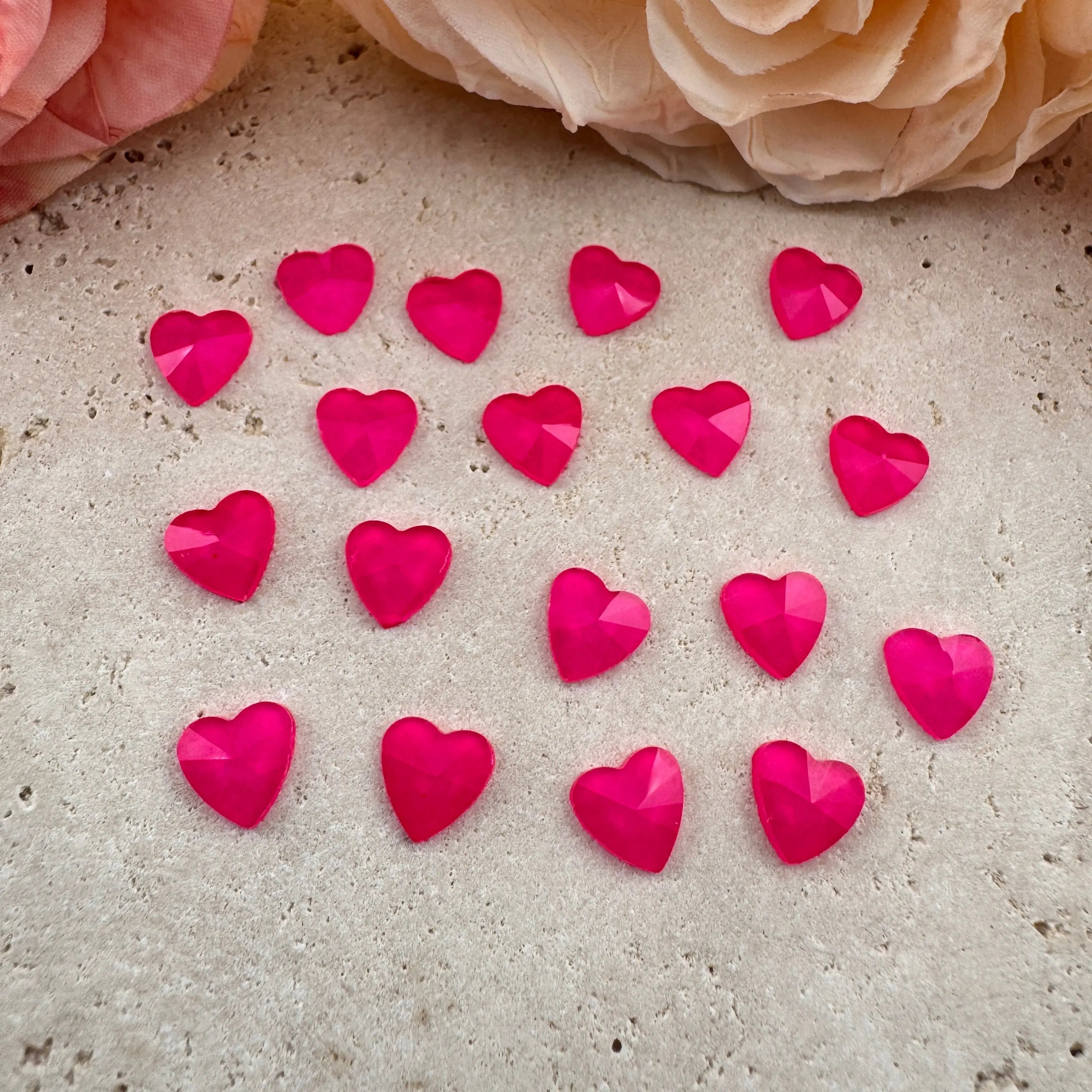 FS19158-About 7mm Neon Color Heart Glass Nail Charms Zoe DIY Wholesale