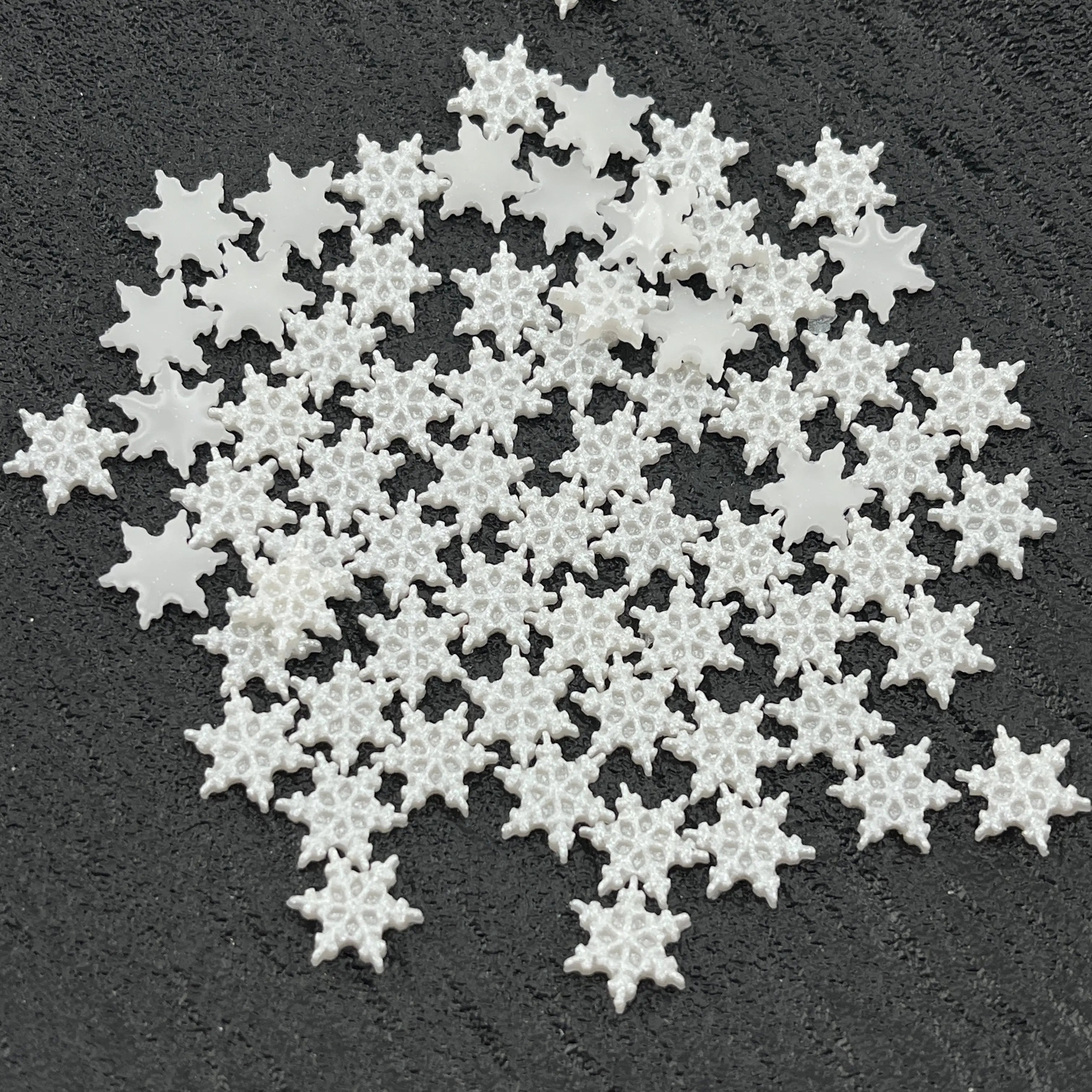 FS2240- 200PCS 10MM Glow-in-the-dark snow patch Zoe's DIY Shop
