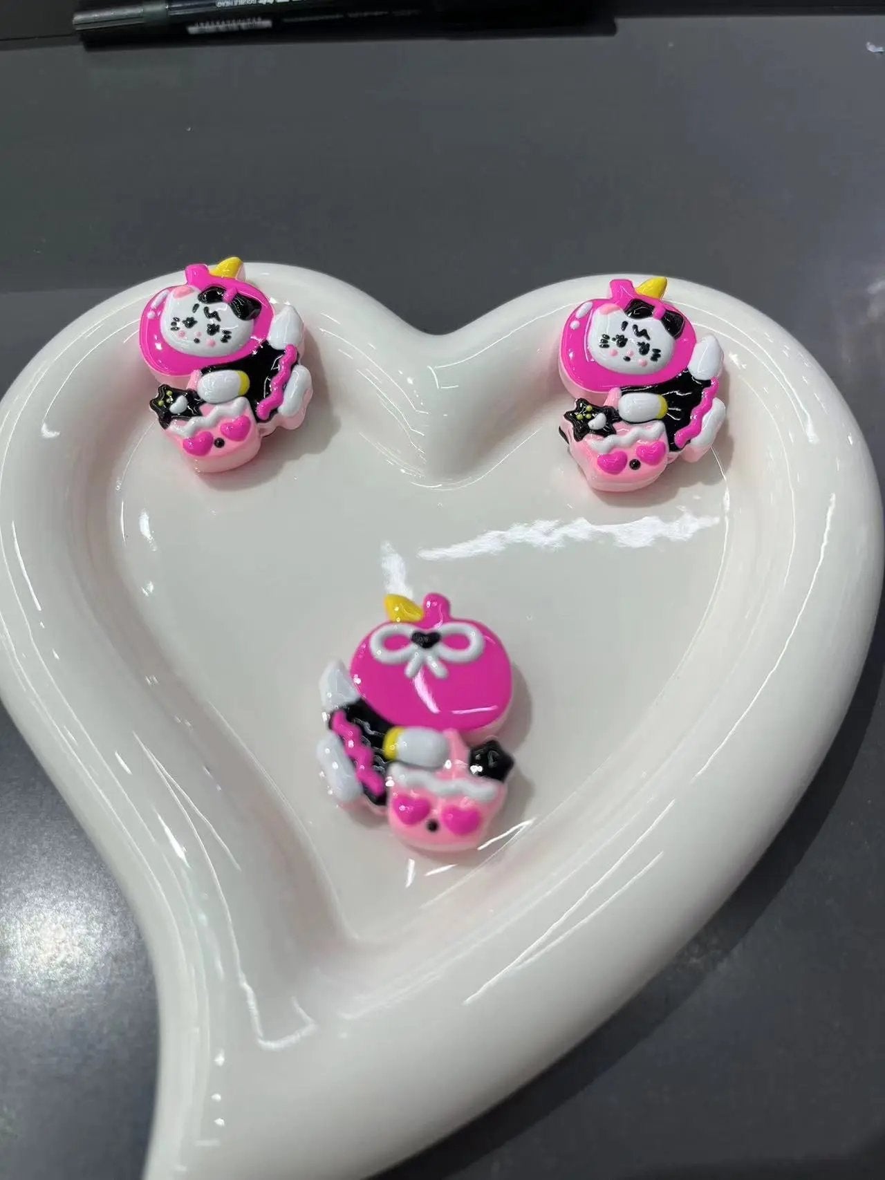 FS2464-Apple Mikko Hand Painted Acrylic Beads Fit For Beadable Pens Zoe's DIY Shop