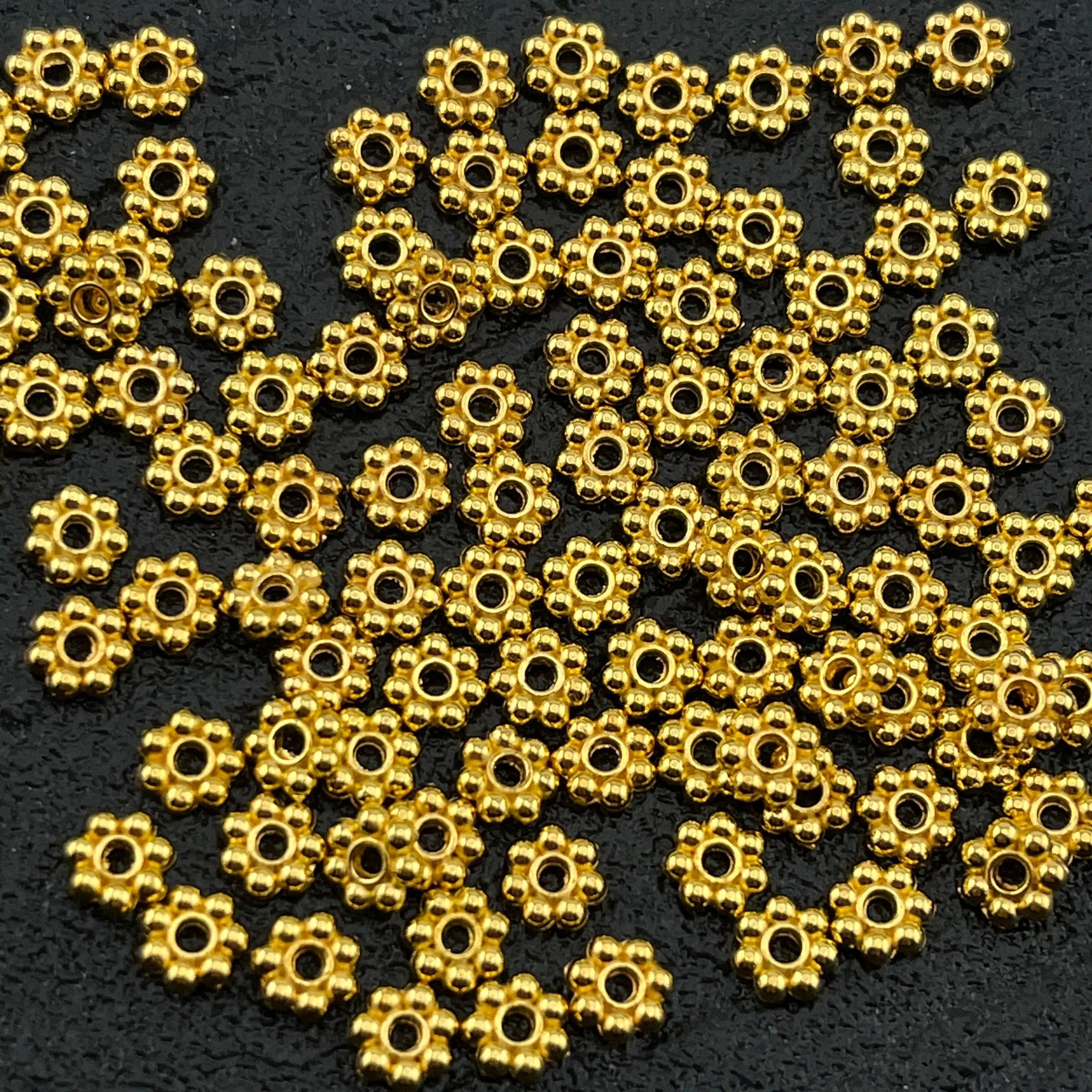 FS2506- 500PCS 5MM Metal Point Flower Spacers Zoe's DIY Shop