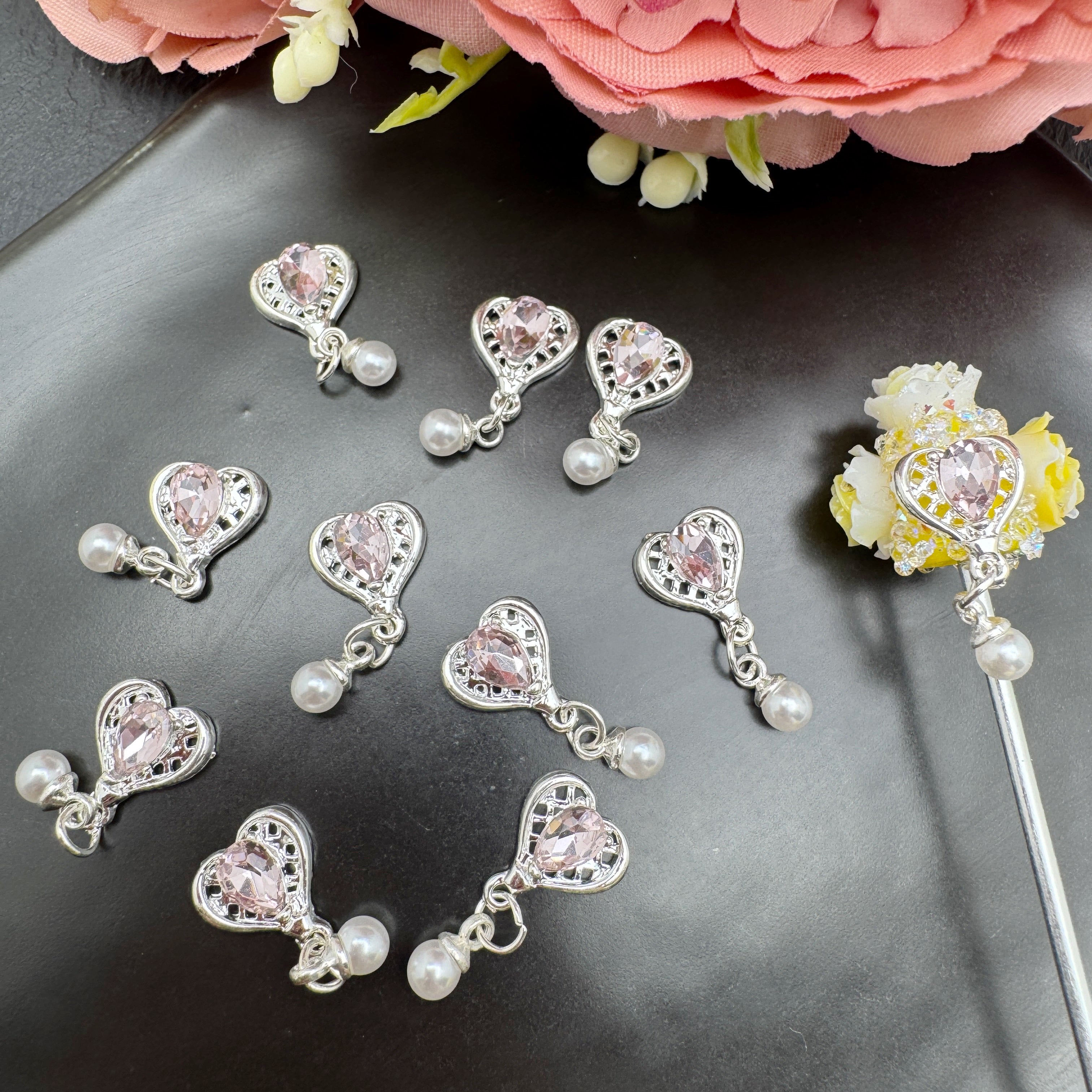 FS3802-10×21mm Crystal Love Heart Flower Nail Charms For Making Fancy Beads Or Fancy Pen