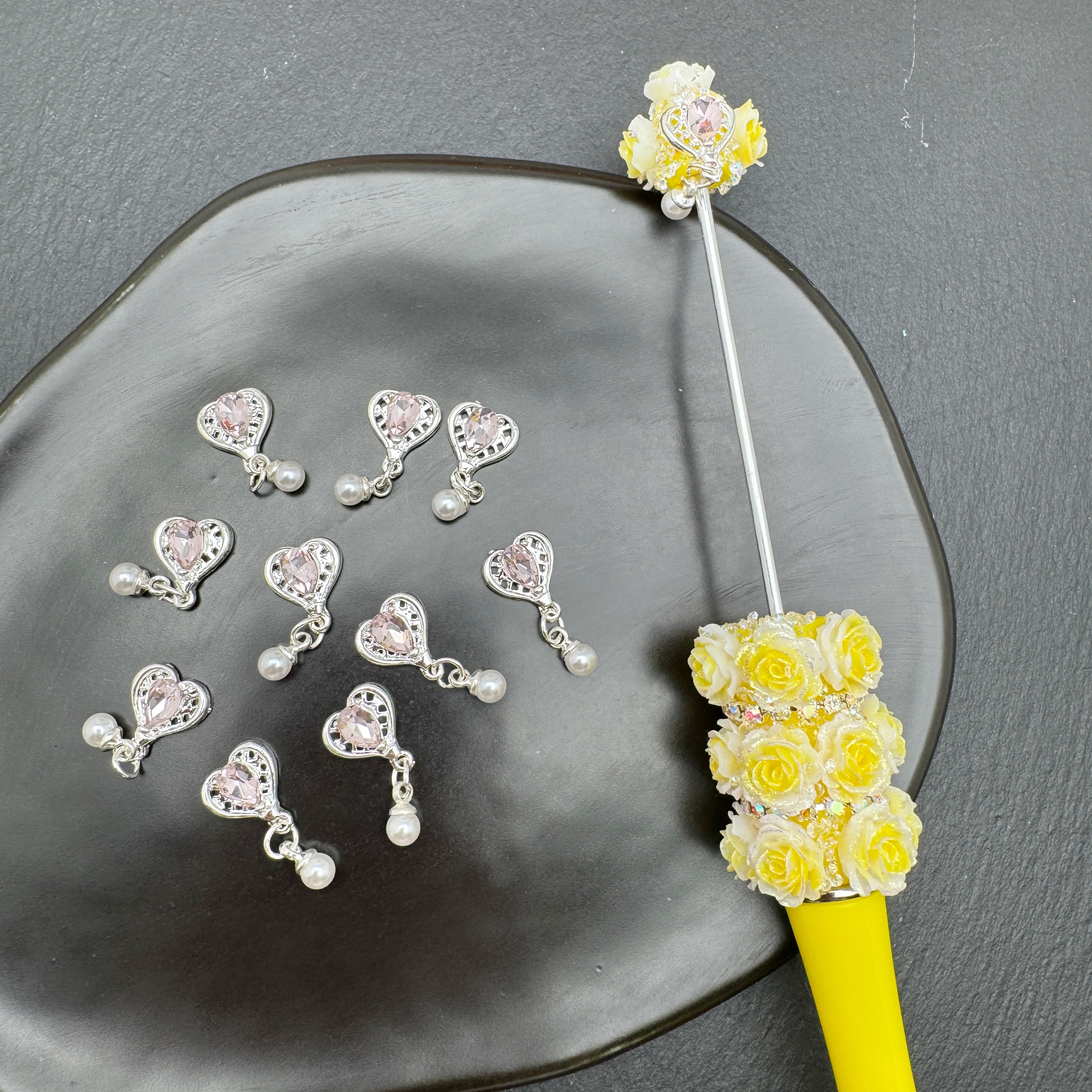 FS3802-10×21mm Crystal Love Heart Flower Nail Charms For Making Fancy Beads Or Fancy Pen