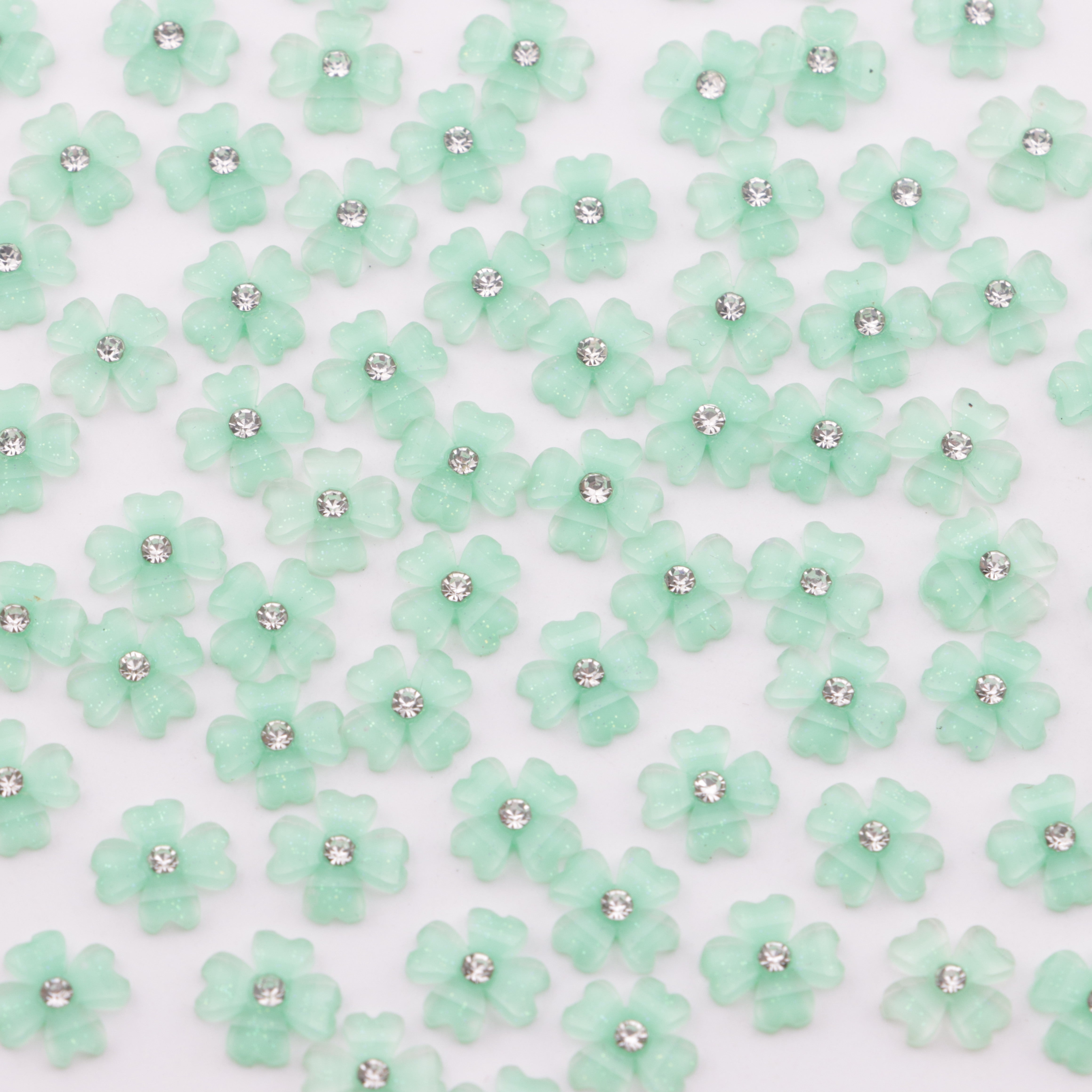 FS5711- 8.3mm Four-Petal Heart Flower Charms With Diamonds