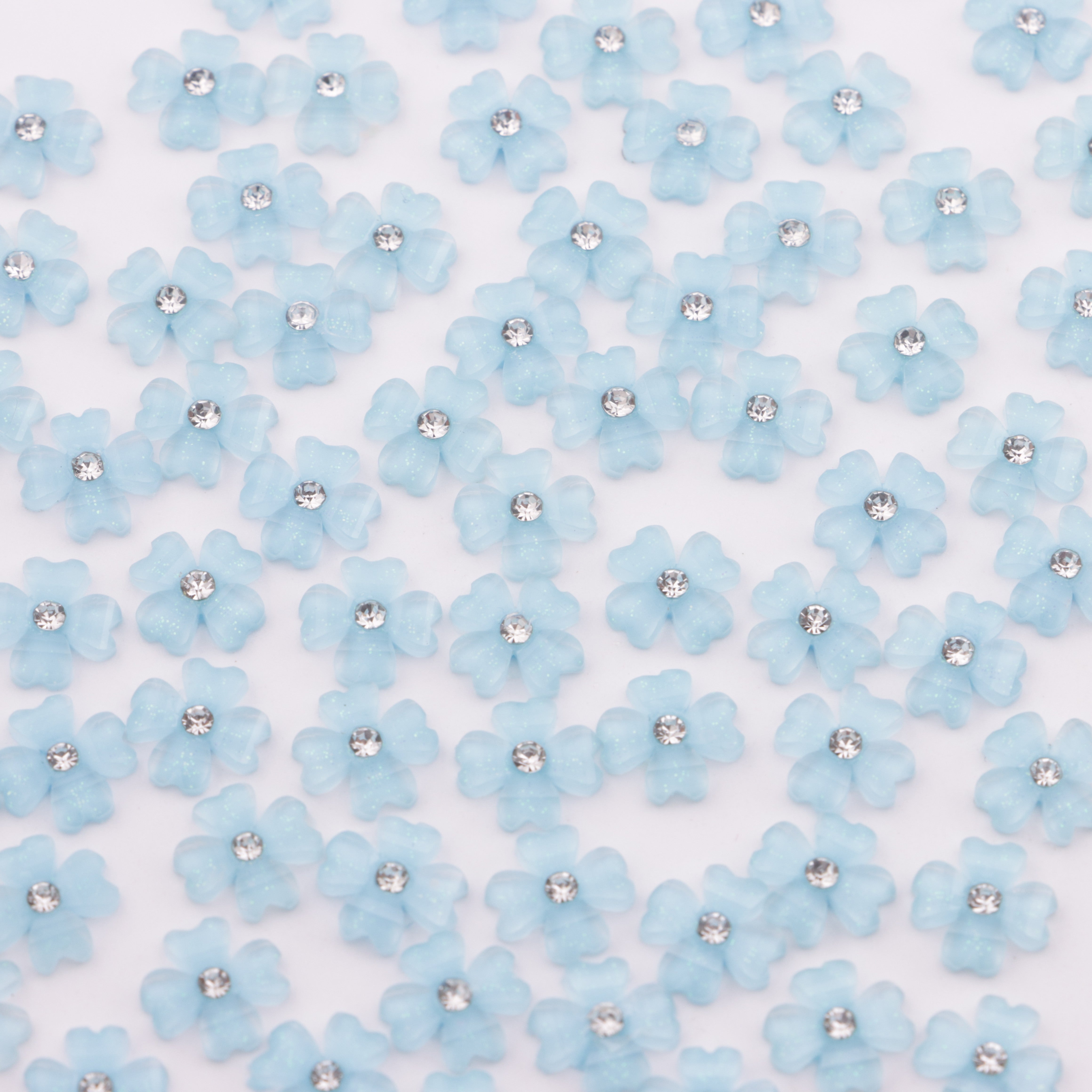 FS5711- 8.3mm Four-Petal Heart Flower Charms With Diamonds