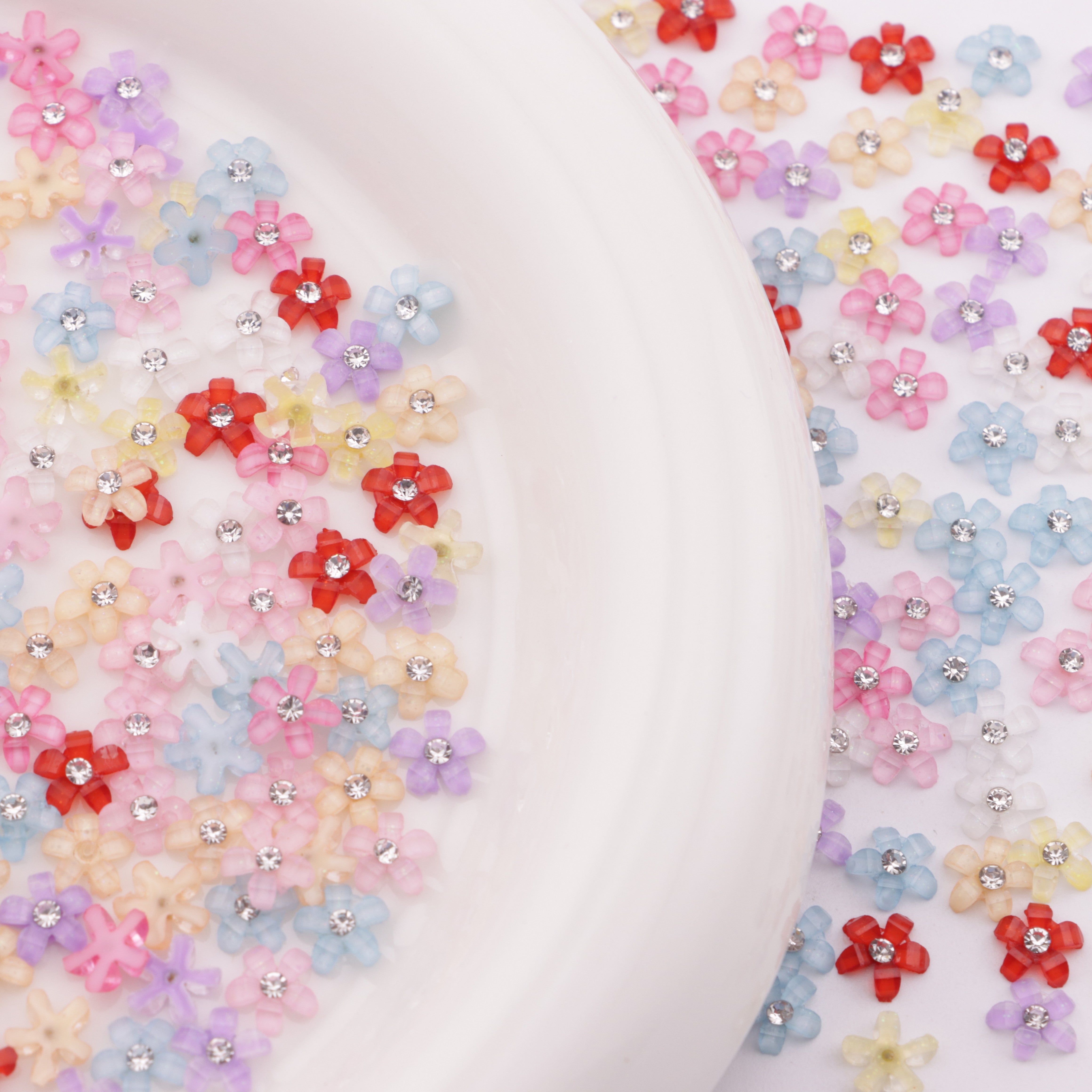 FS5707- 6.5mm 5-Petal Flower Charms With Diamonds