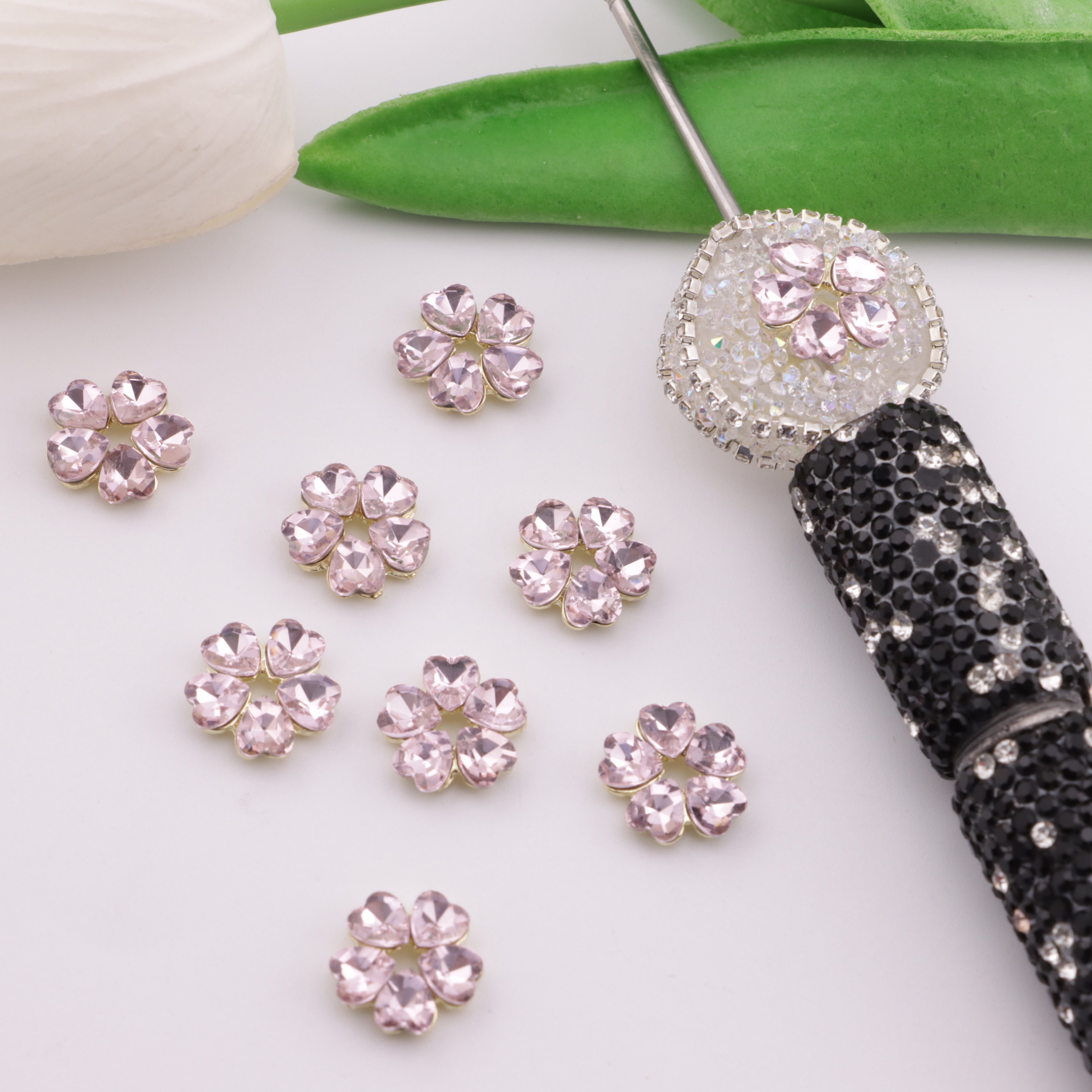 FS3994- 13*13mm Heart Flower Charms Five-Petal Heart-Shaped Flower Nail Stickers
