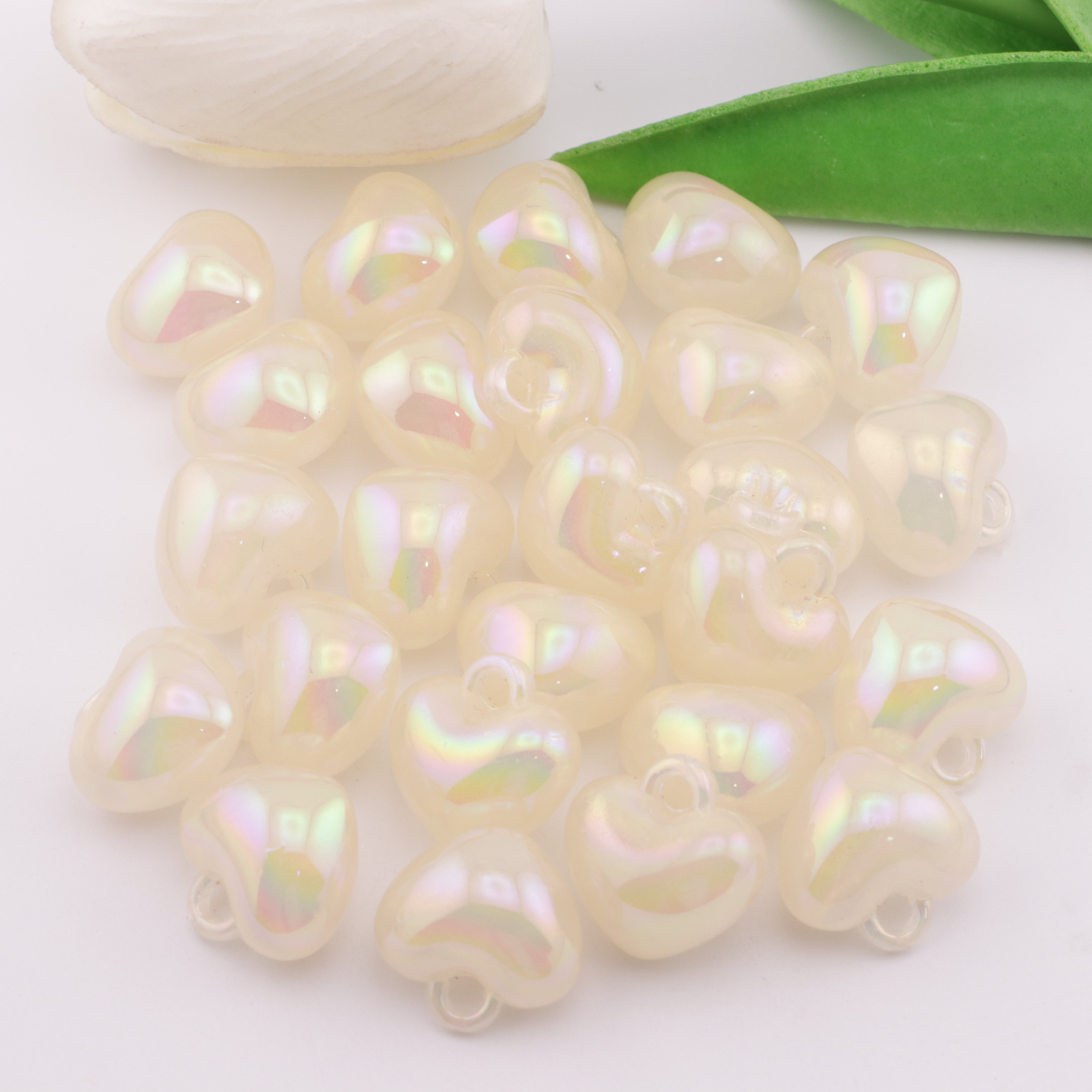 FS3407- Love Heart Charms Beads Fine Glittering Heart Pendant