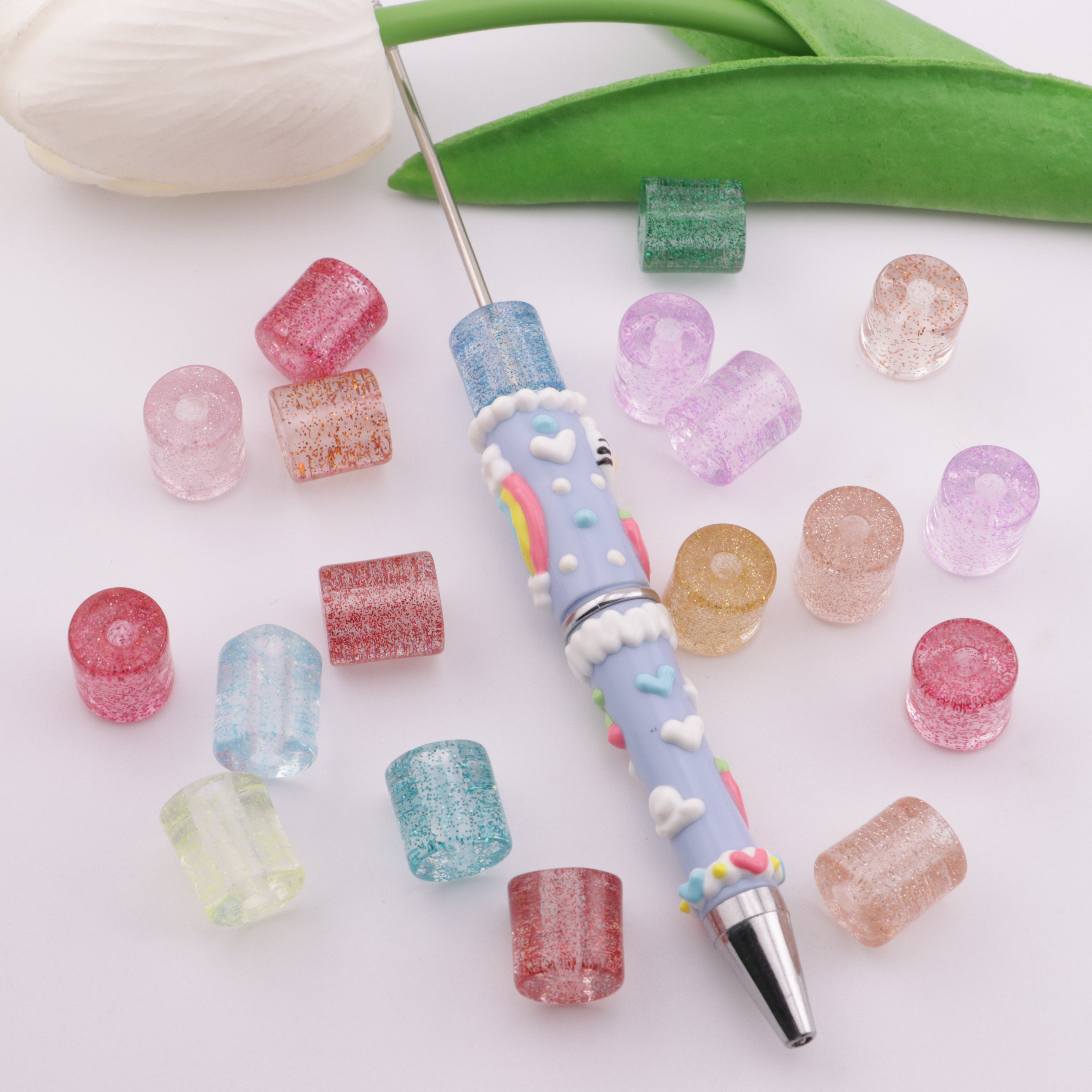 FS5888- 12.5mm High, 11mm Diameter, Cylindrical Resin Beads With Fine Glitter
