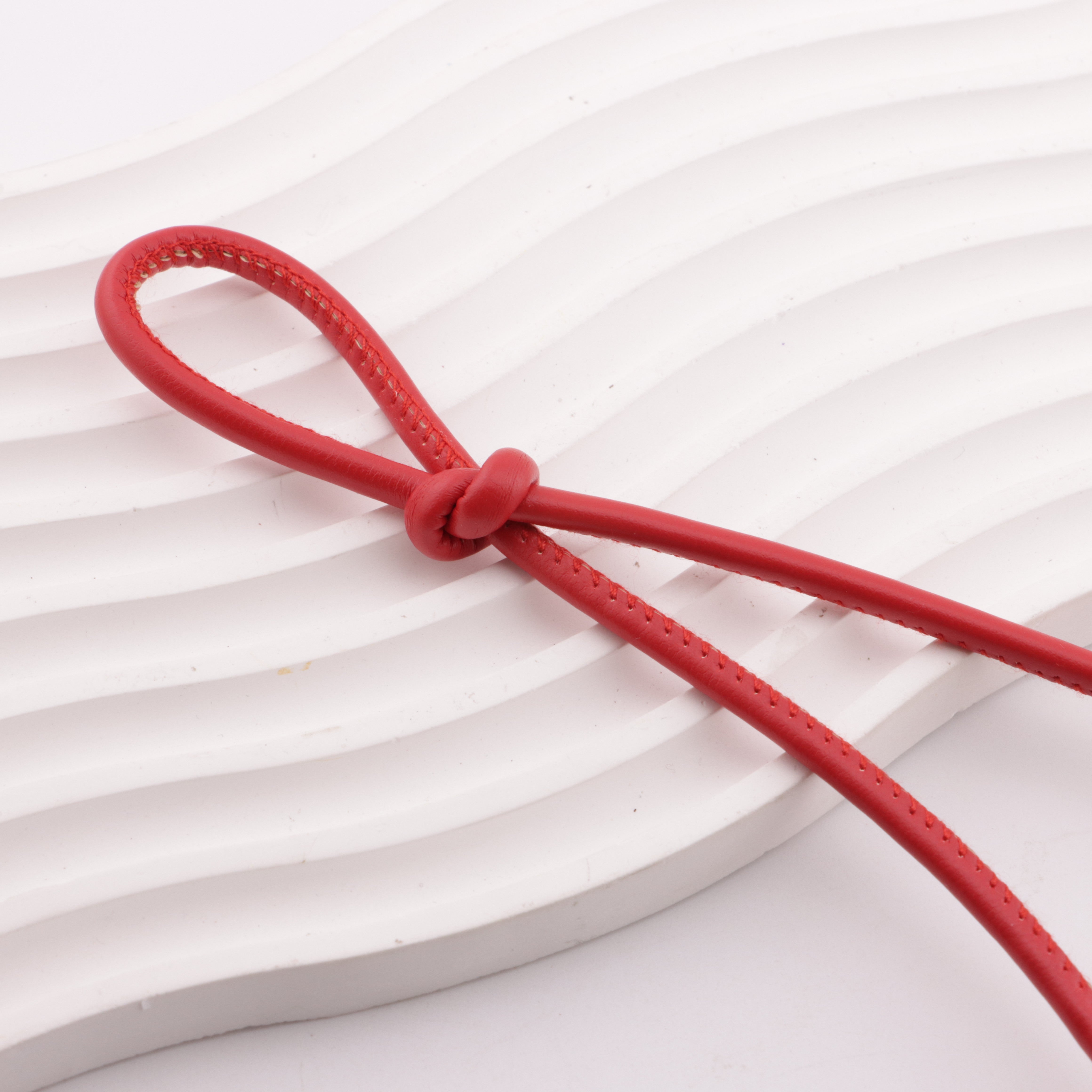 FS5896- Diameter: 4 Cm, Leather Cord Knot Diameter: 4 Mm