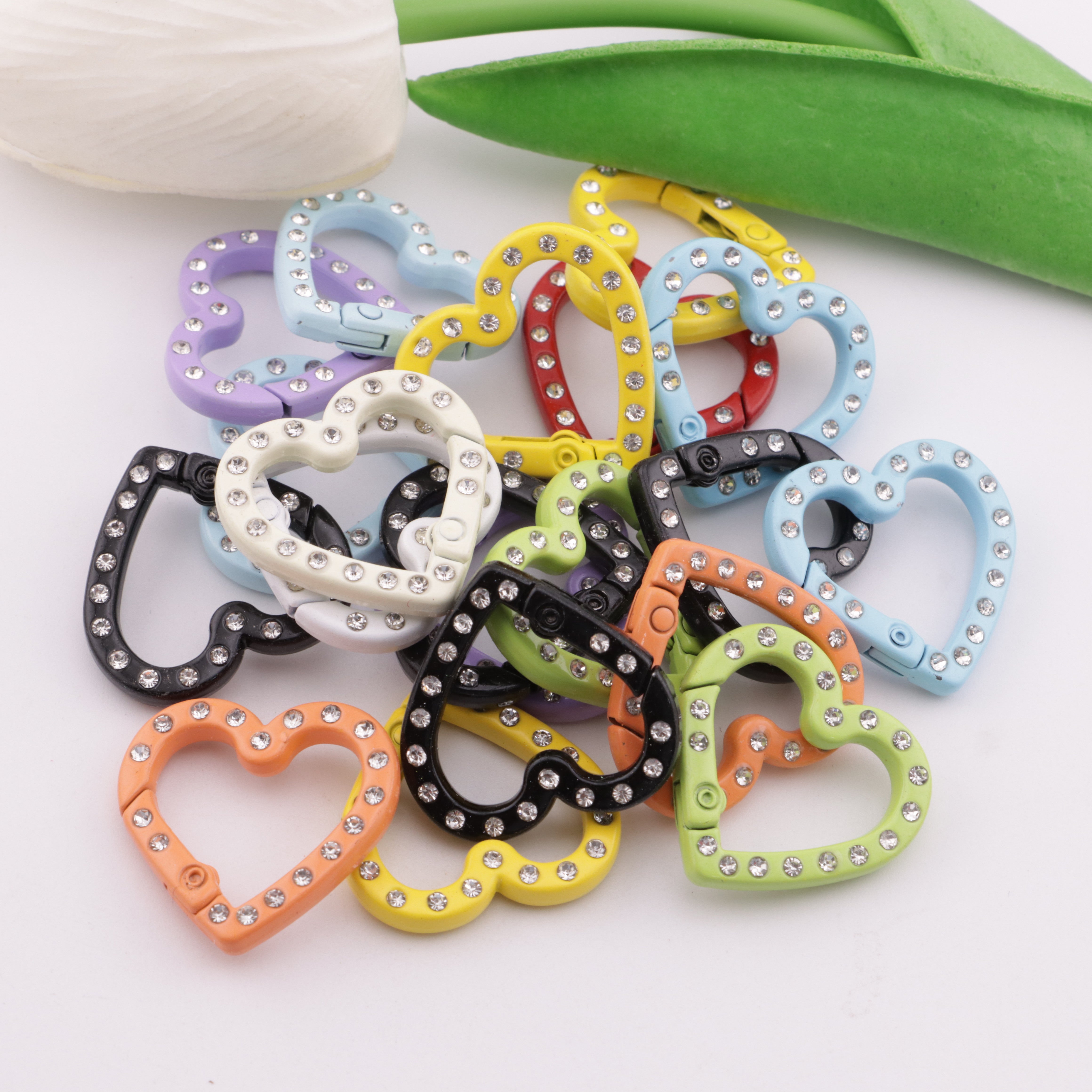 FS5956- 25*26Mm Heart Keychain Ring With Diamonds, Large-Sized Diamonds, Heart-Shaped Keychain
