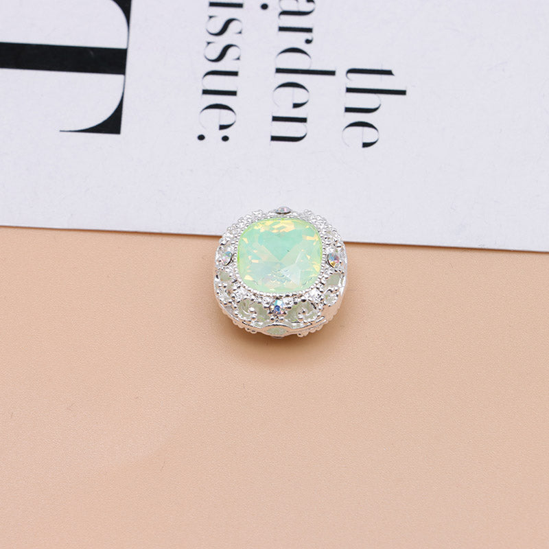 FS4846- 17mm×17mm Square Mocha Alloy Beads That Can Pass Through A Pen