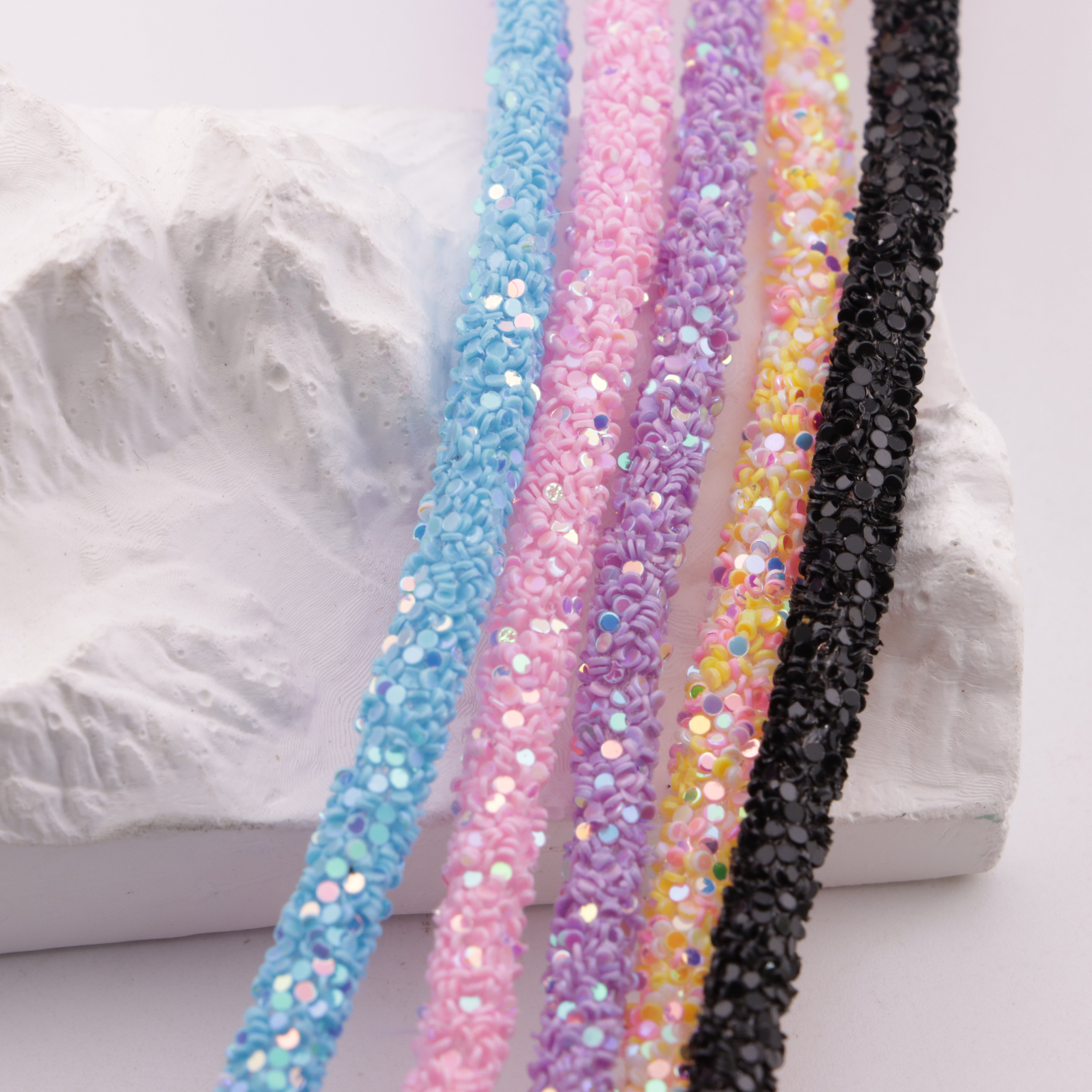 FS6014- About 5mm Round Glitter Flake Rope Round Glitter Flake Rope