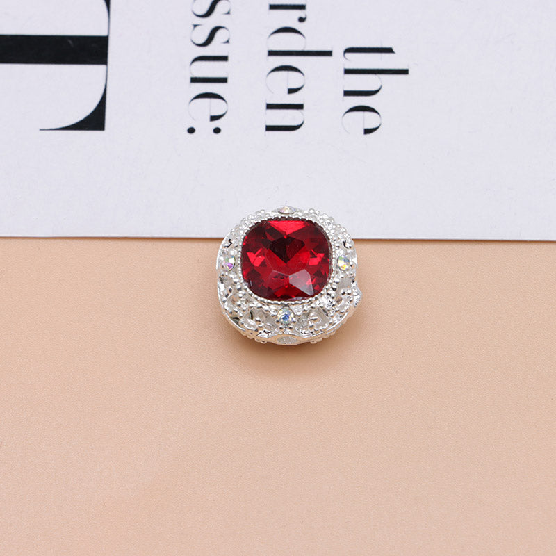 FS4846- 17mm×17mm Square Mocha Alloy Beads That Can Pass Through A Pen