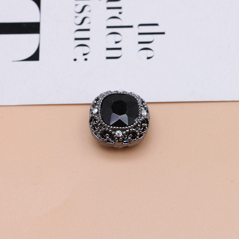 FS4846- 17mm×17mm Square Mocha Alloy Beads That Can Pass Through A Pen