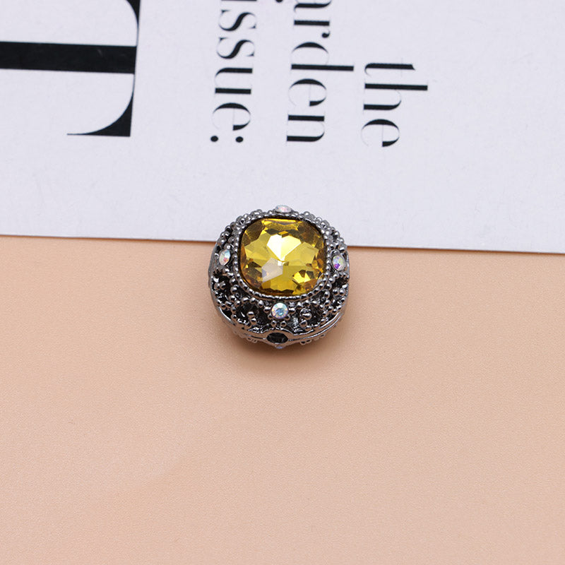 FS4846- 17mm×17mm Square Mocha Alloy Beads That Can Pass Through A Pen