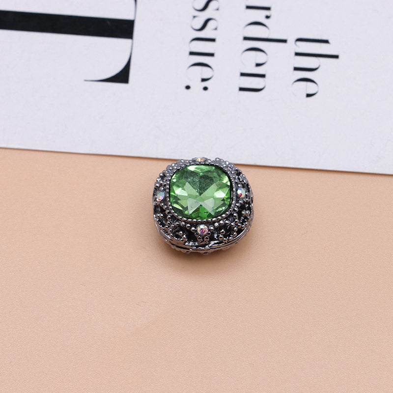 FS4846- 17mm×17mm Square Mocha Alloy Beads That Can Pass Through A Pen
