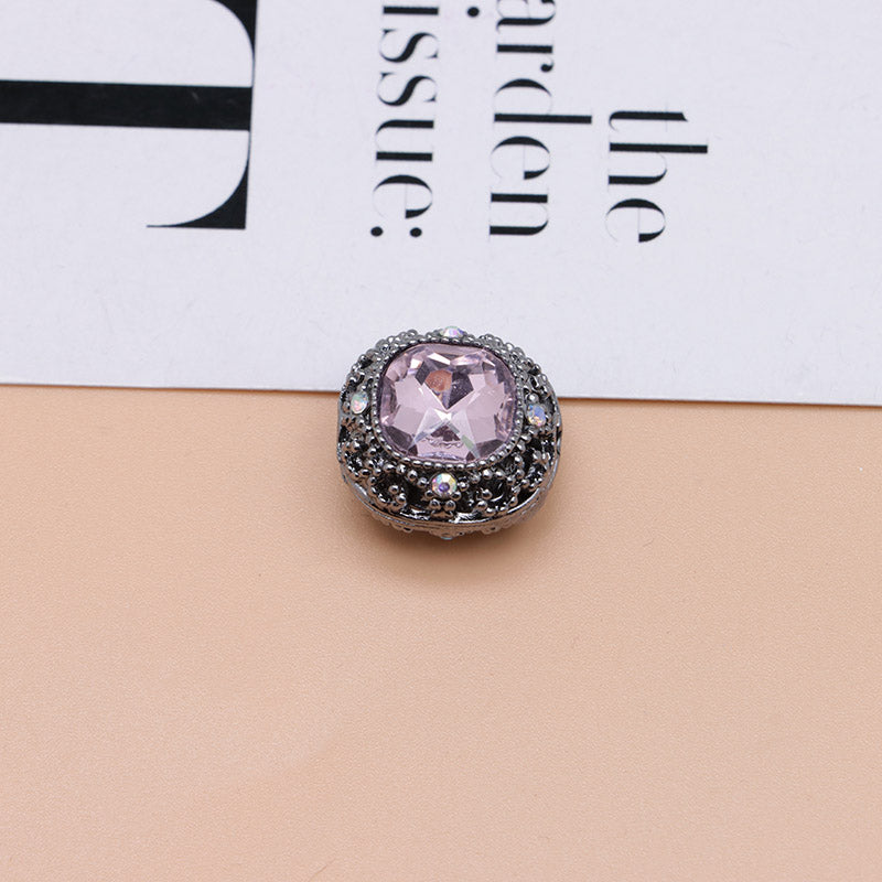 FS4846- 17mm×17mm Square Mocha Alloy Beads That Can Pass Through A Pen