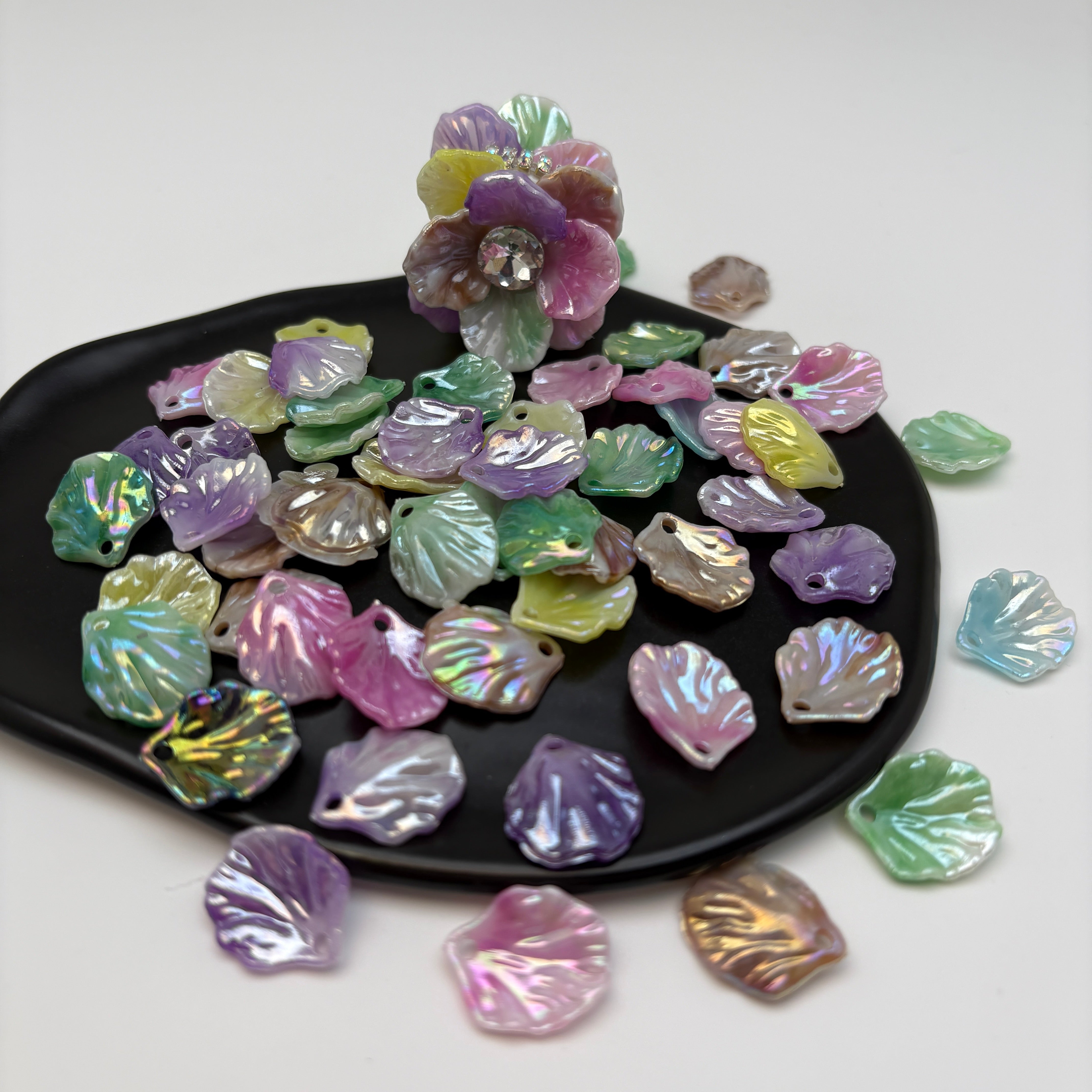 FS5456- 18*15mm Gradient Petals With Hole Colored - Plated Gradient Petals With Hole