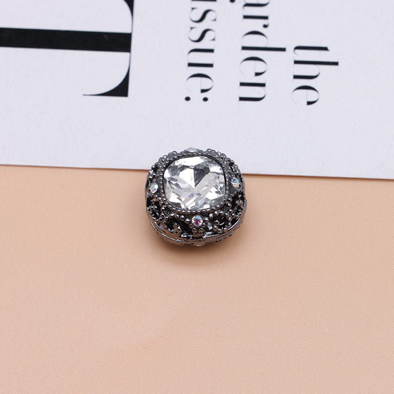 FS4846- 17mm×17mm Square Mocha Alloy Beads That Can Pass Through A Pen