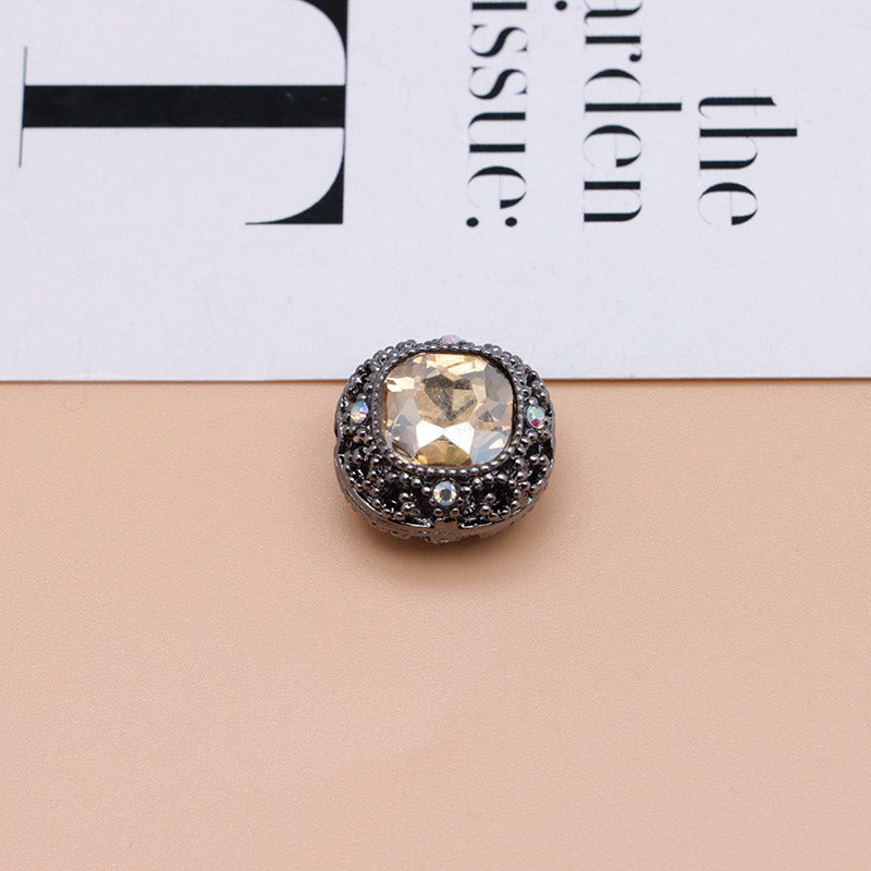 FS4846- 17mm×17mm Square Mocha Alloy Beads That Can Pass Through A Pen