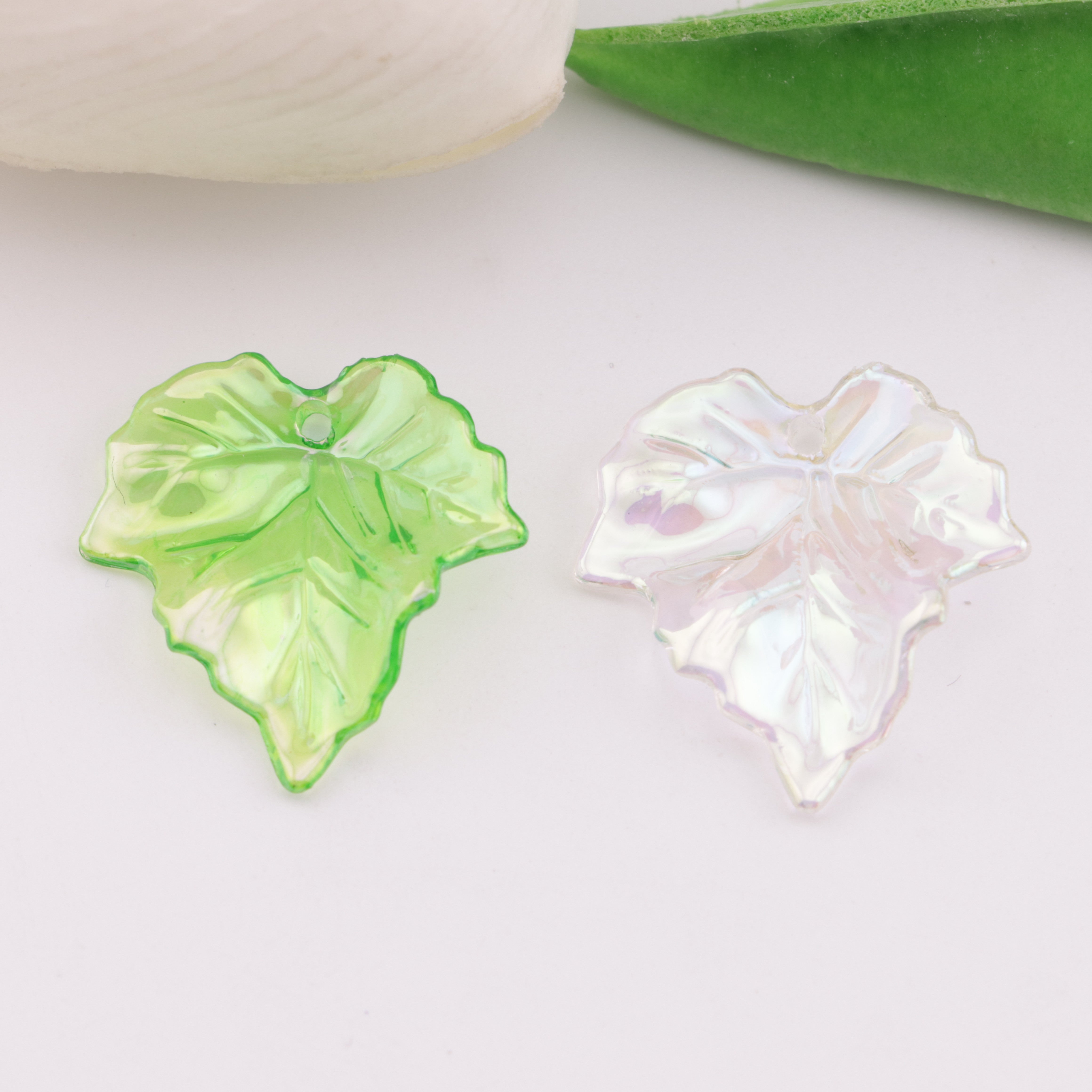 FS6040- Electroplated Maple Leaf Acrylic With Holes Zoe's DIY Shop