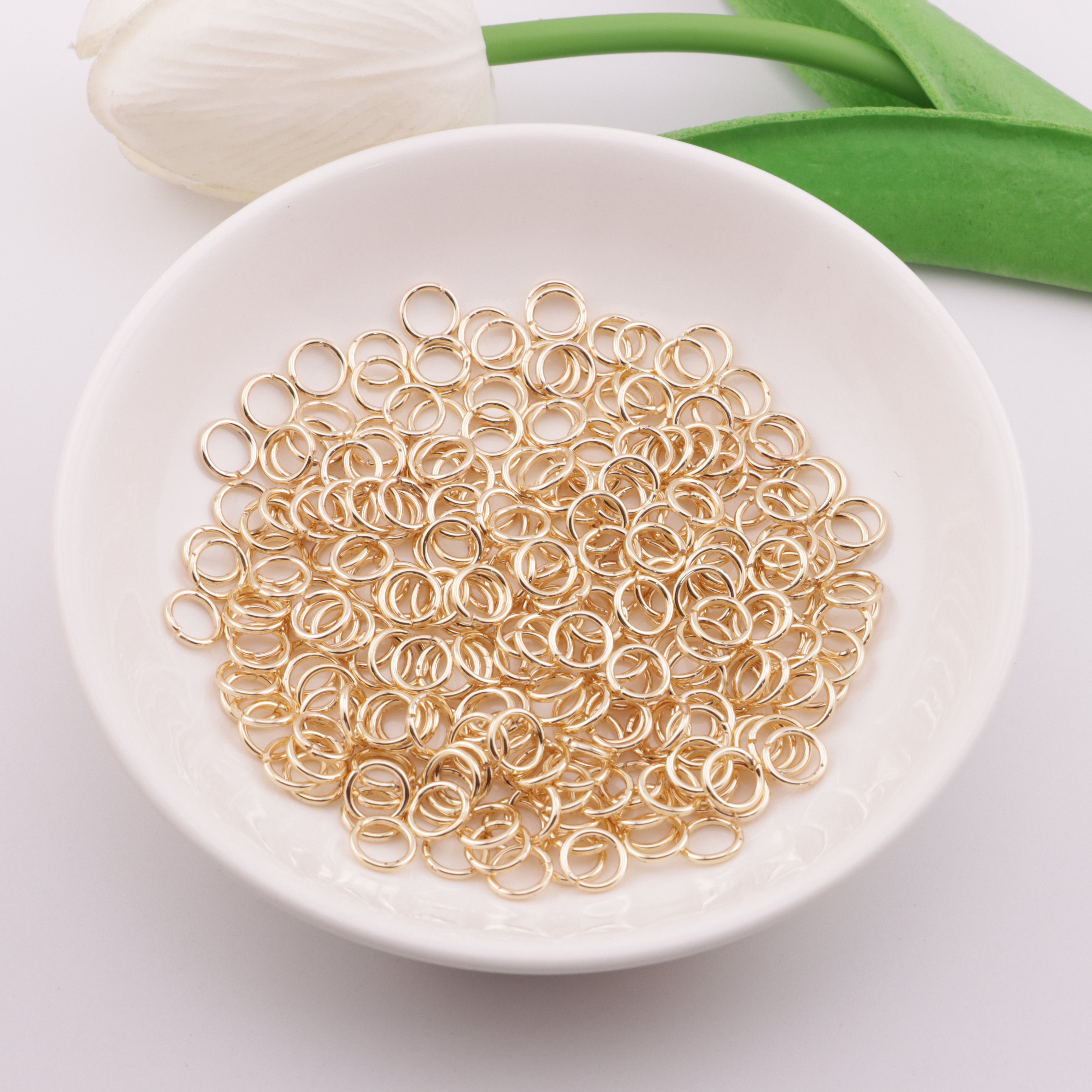 FS6084- 7mm Closed Jump Rings Closed And Open Loops