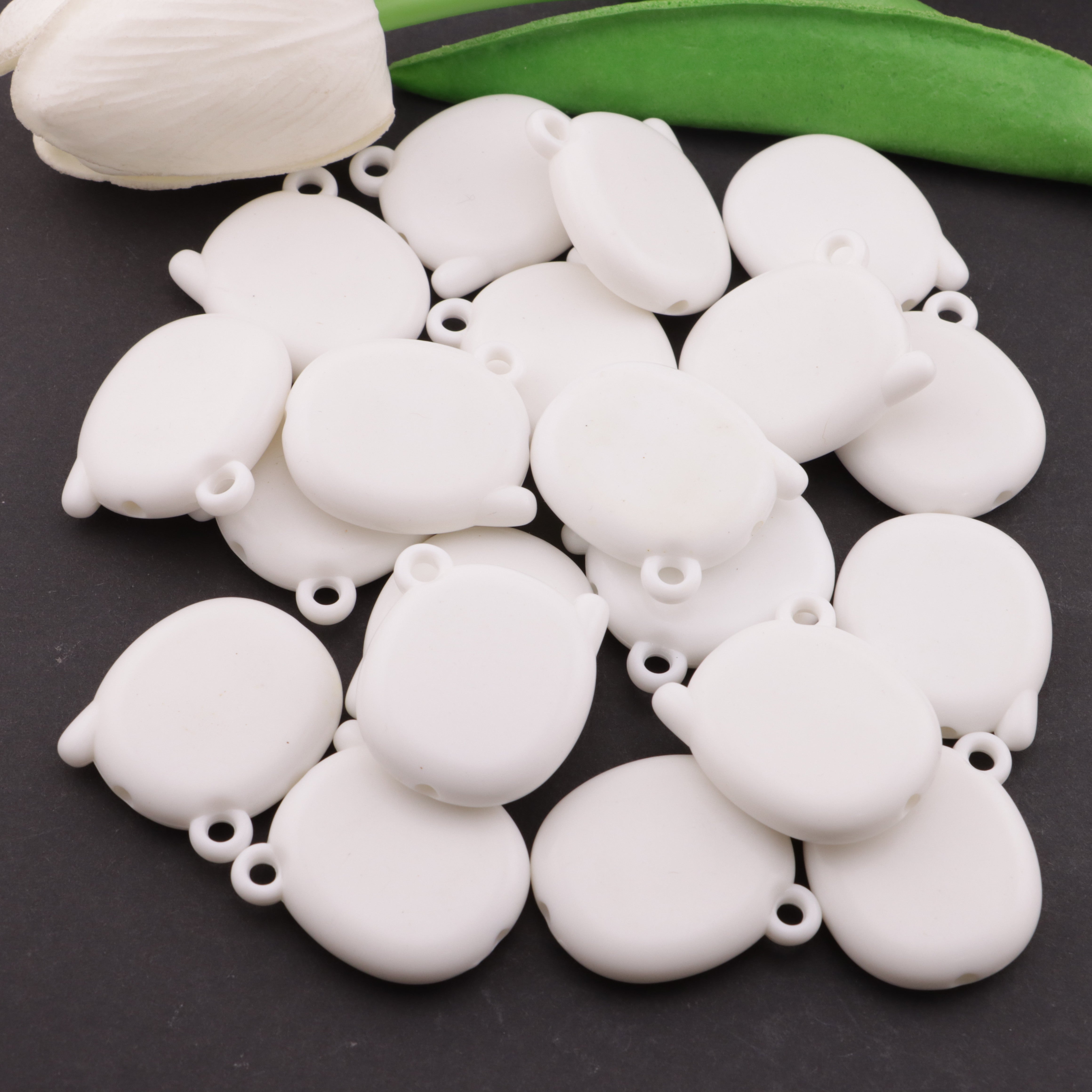 FS6087- 25*29mm Phone Based Beads, Phone Beads Base Beads With Hanging Holes