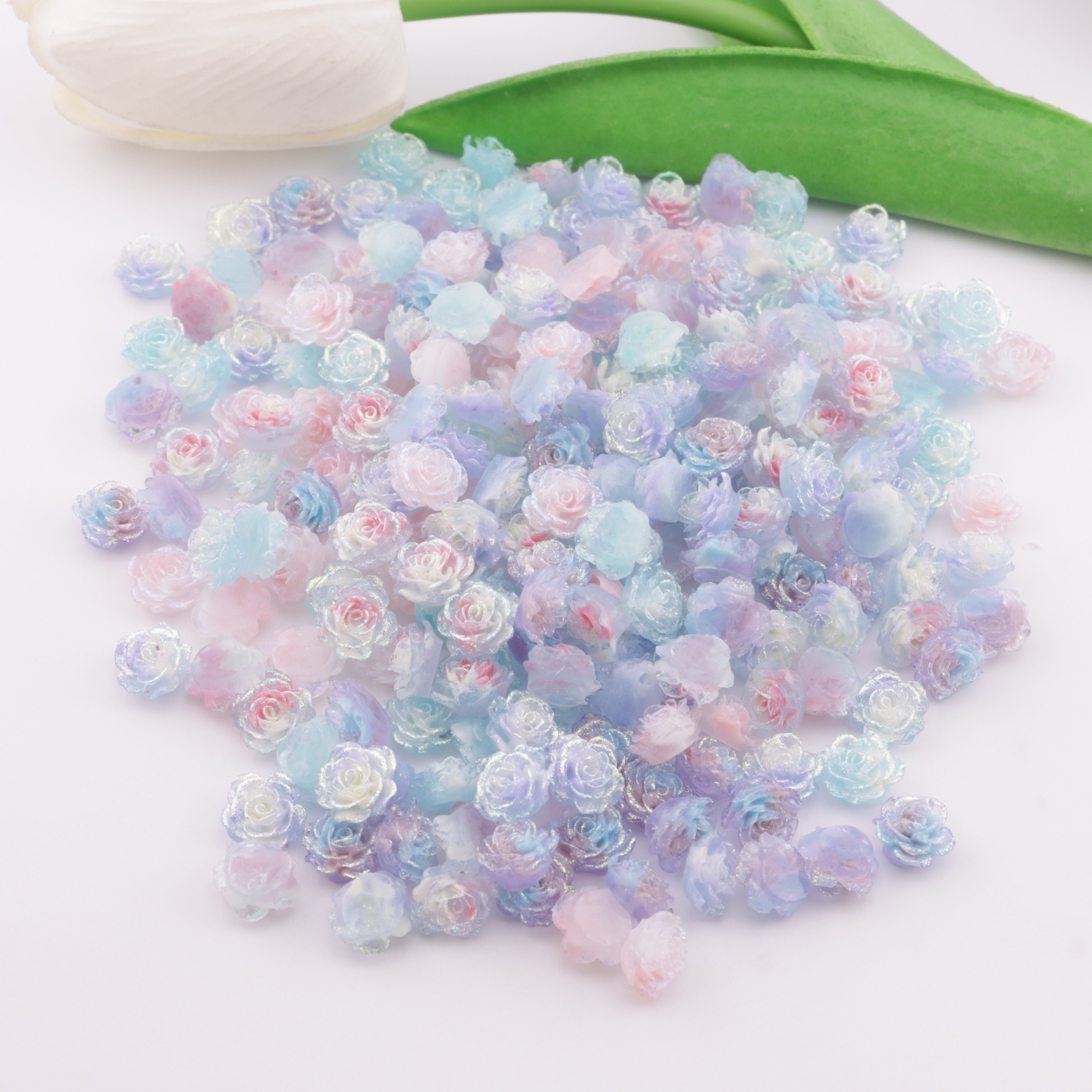 FS6081- 10mm Glow-in-the-Dark Softening Flower