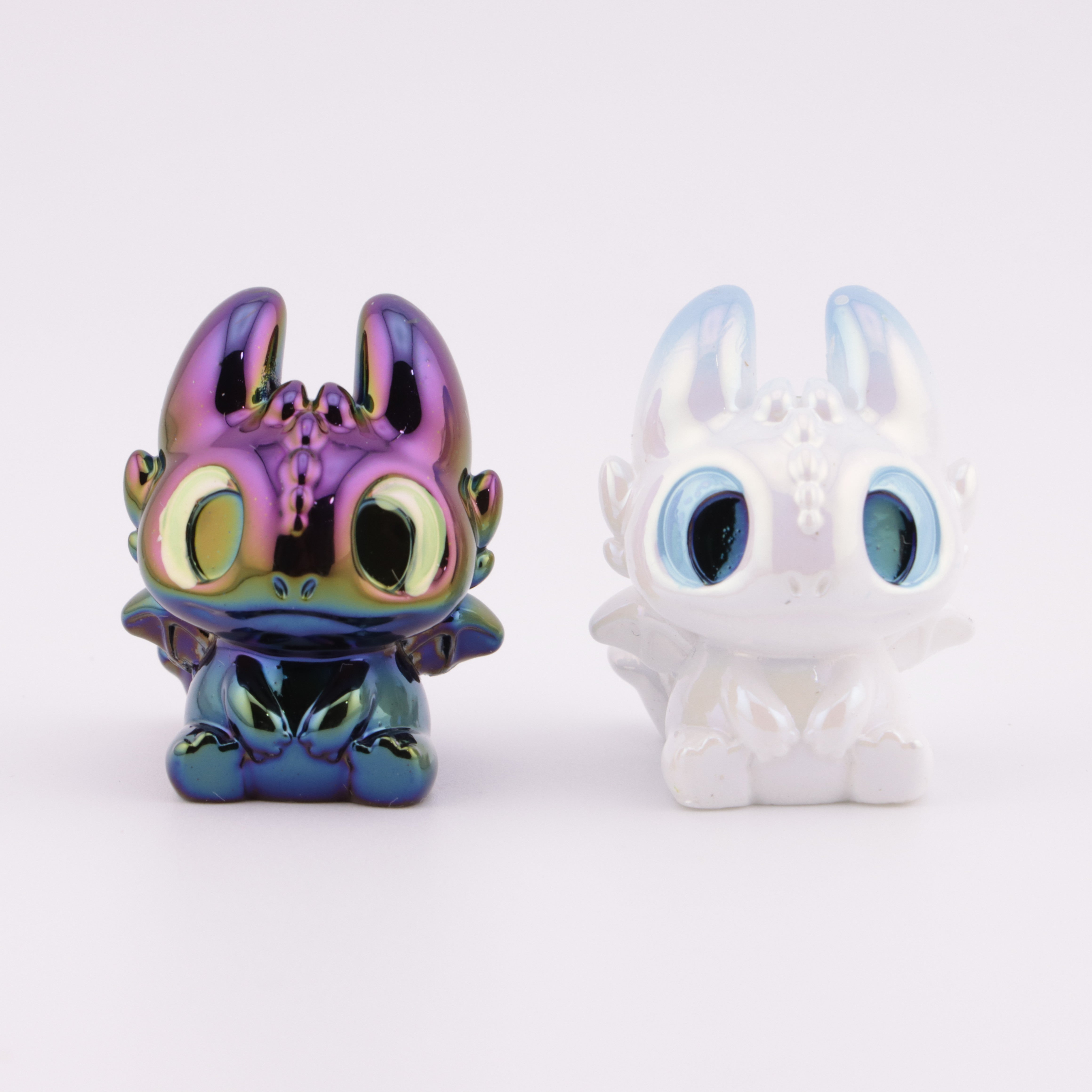FS6113- Little Flying Dragon Resin Beads