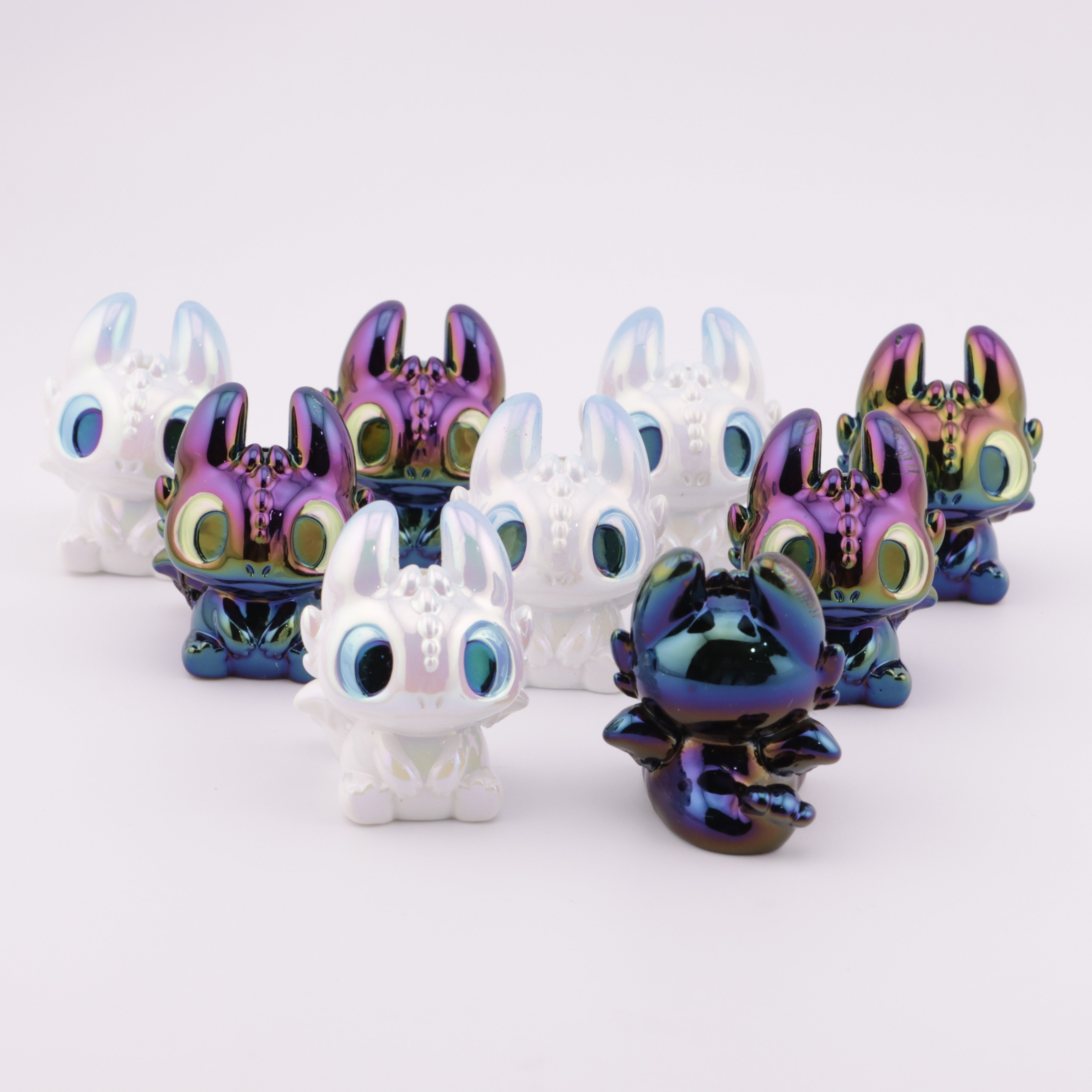 FS6113- Little Flying Dragon Resin Beads
