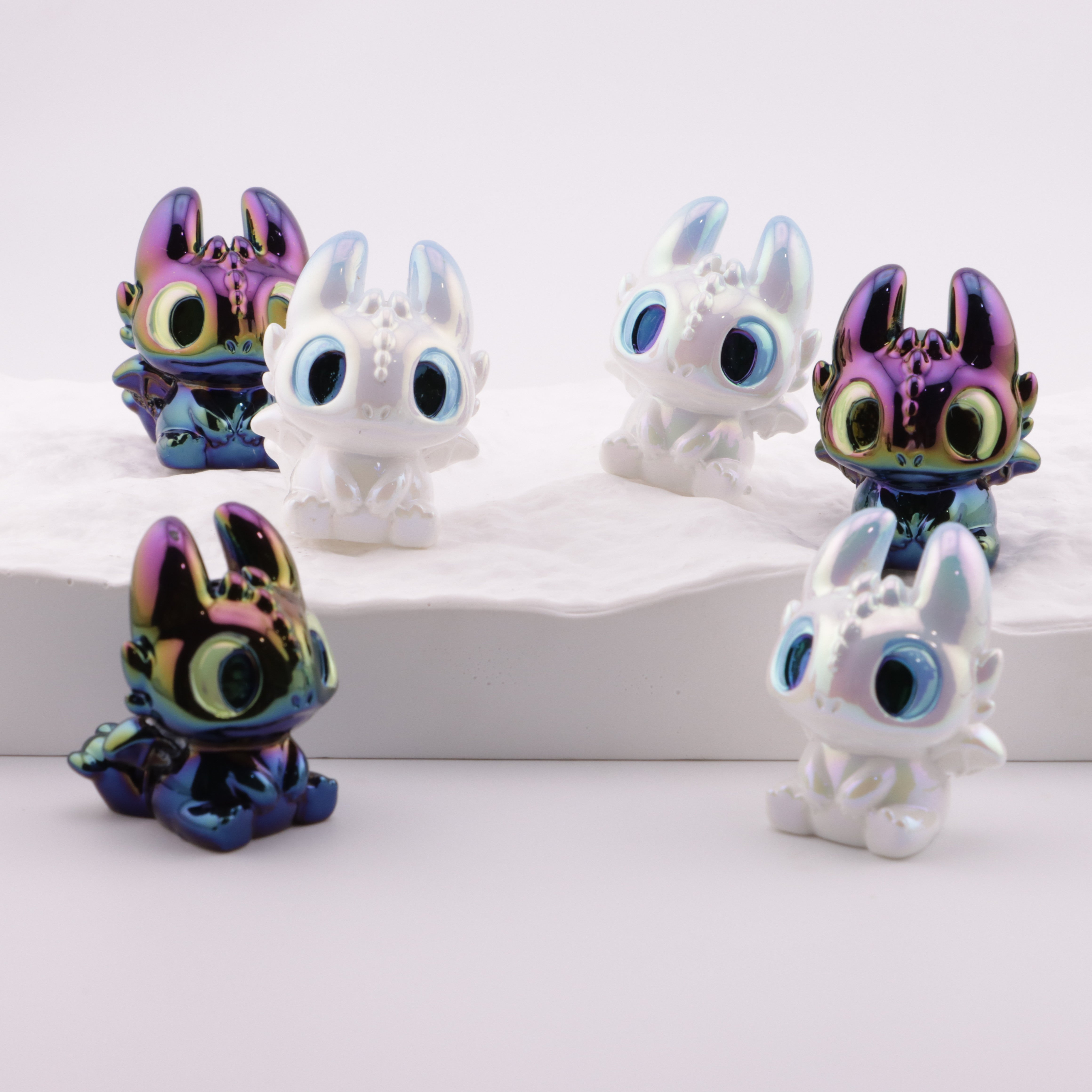 FS6113- Little Flying Dragon Resin Beads