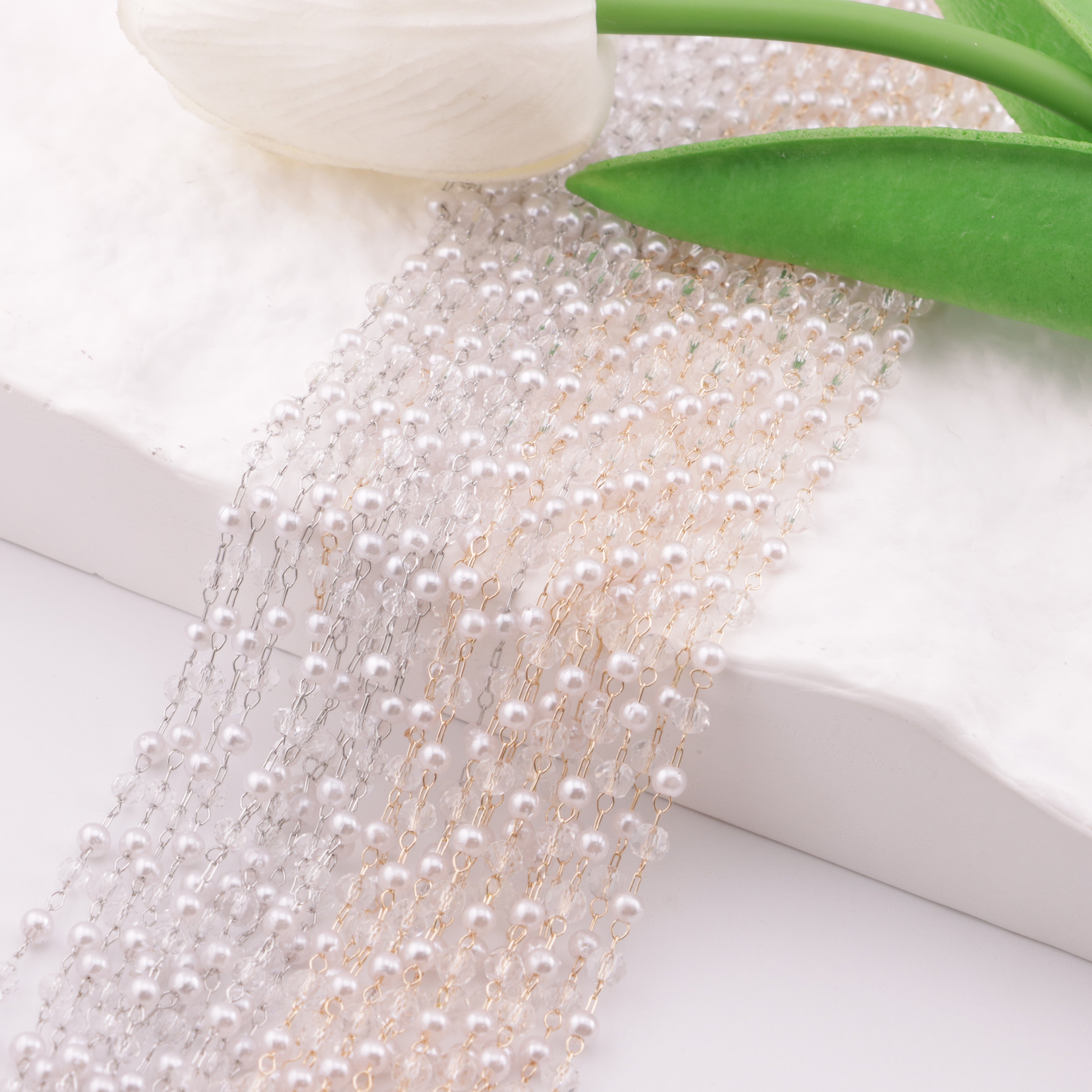 FS6147- 3mm Pearl + Crystal Chain