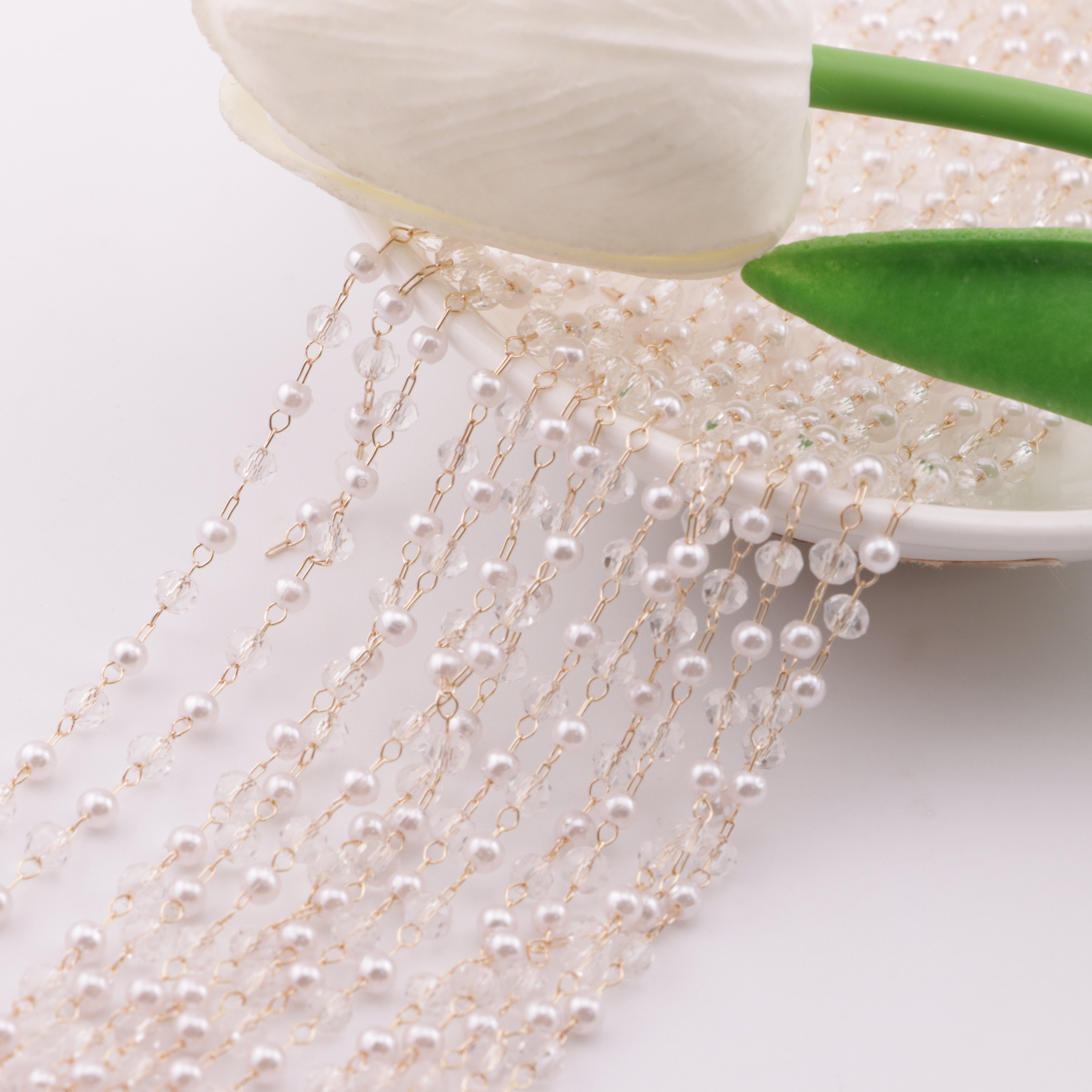FS6147- 3mm Pearl + Crystal Chain