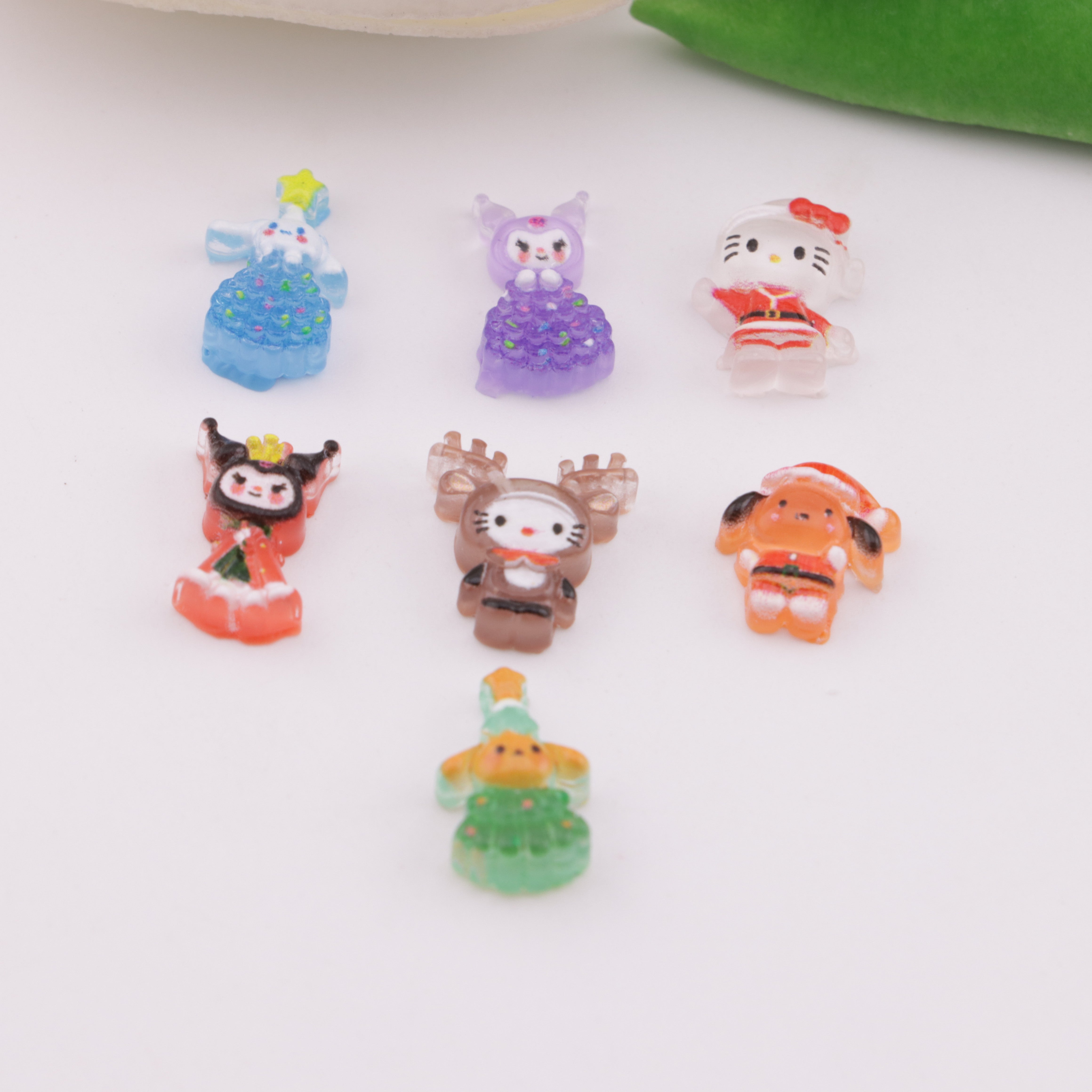 FS6157- Sanrio Christmas Small Charms, Sanrio's Christmas Series Small Patches
