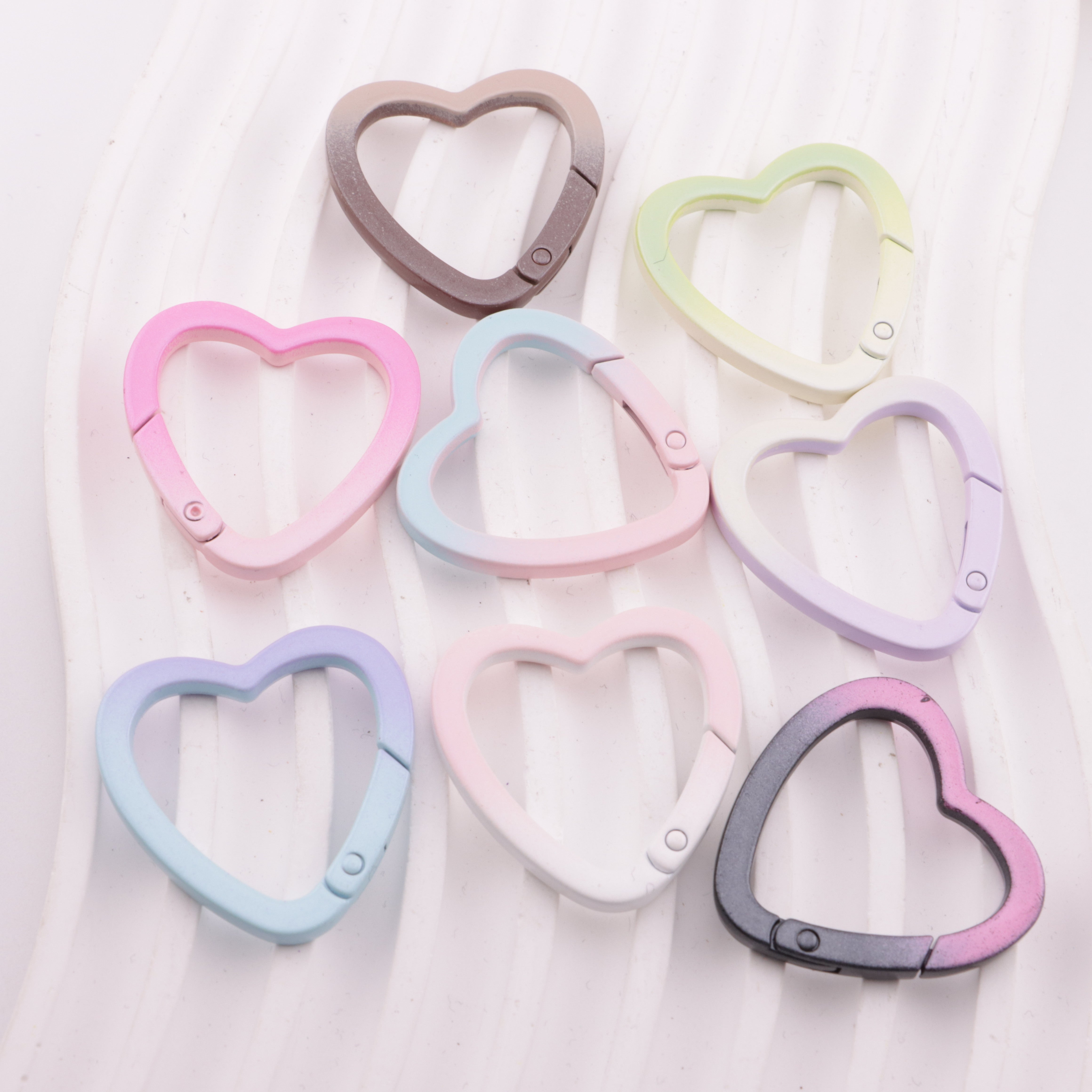 FS6197- 34×34mm Heart Gradient-Color Keychain Ring Gradient-Color Heart Keychain