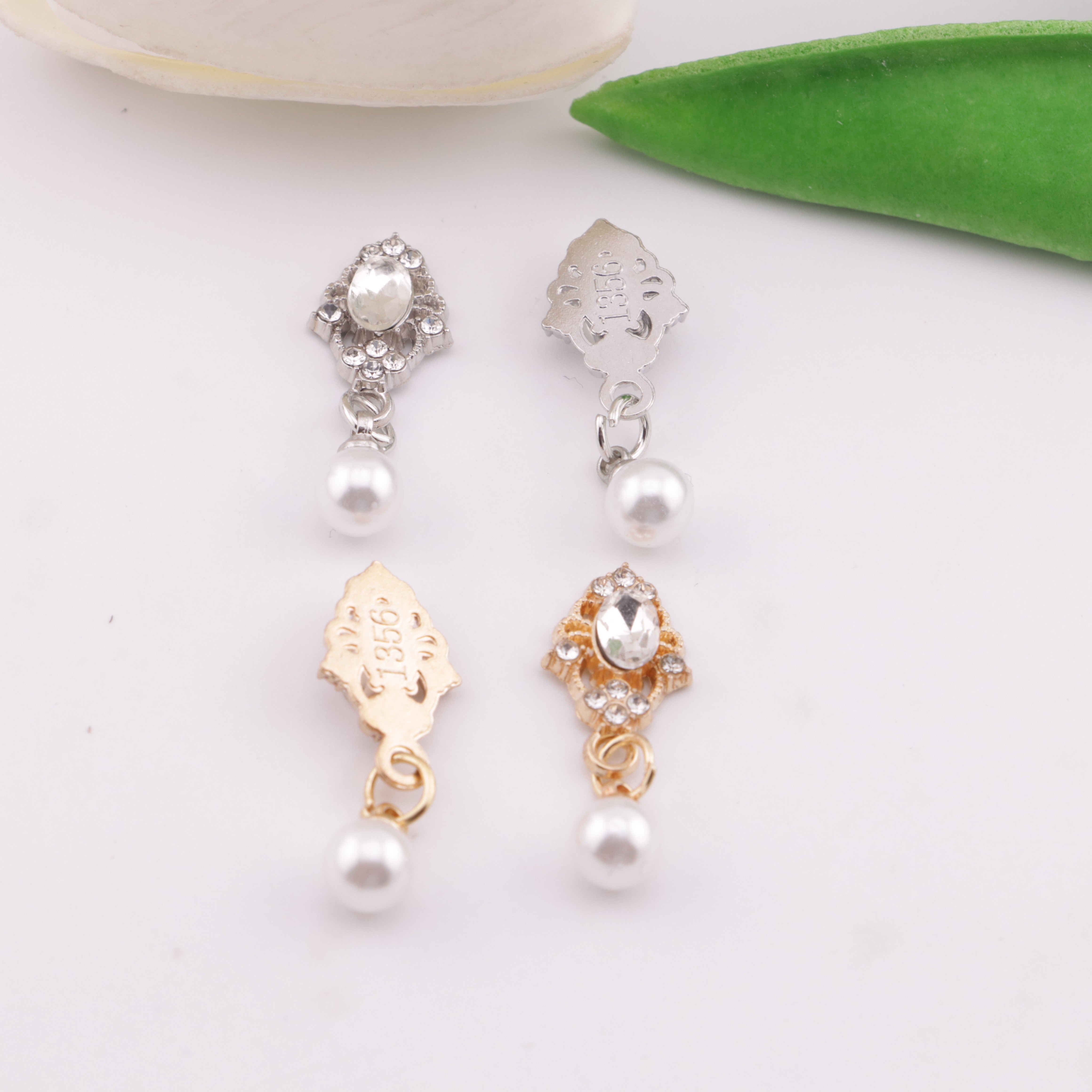 FS6193- 10*27mm Oval Charms With Pearl Pendants, Oval Marquise Metal Patches