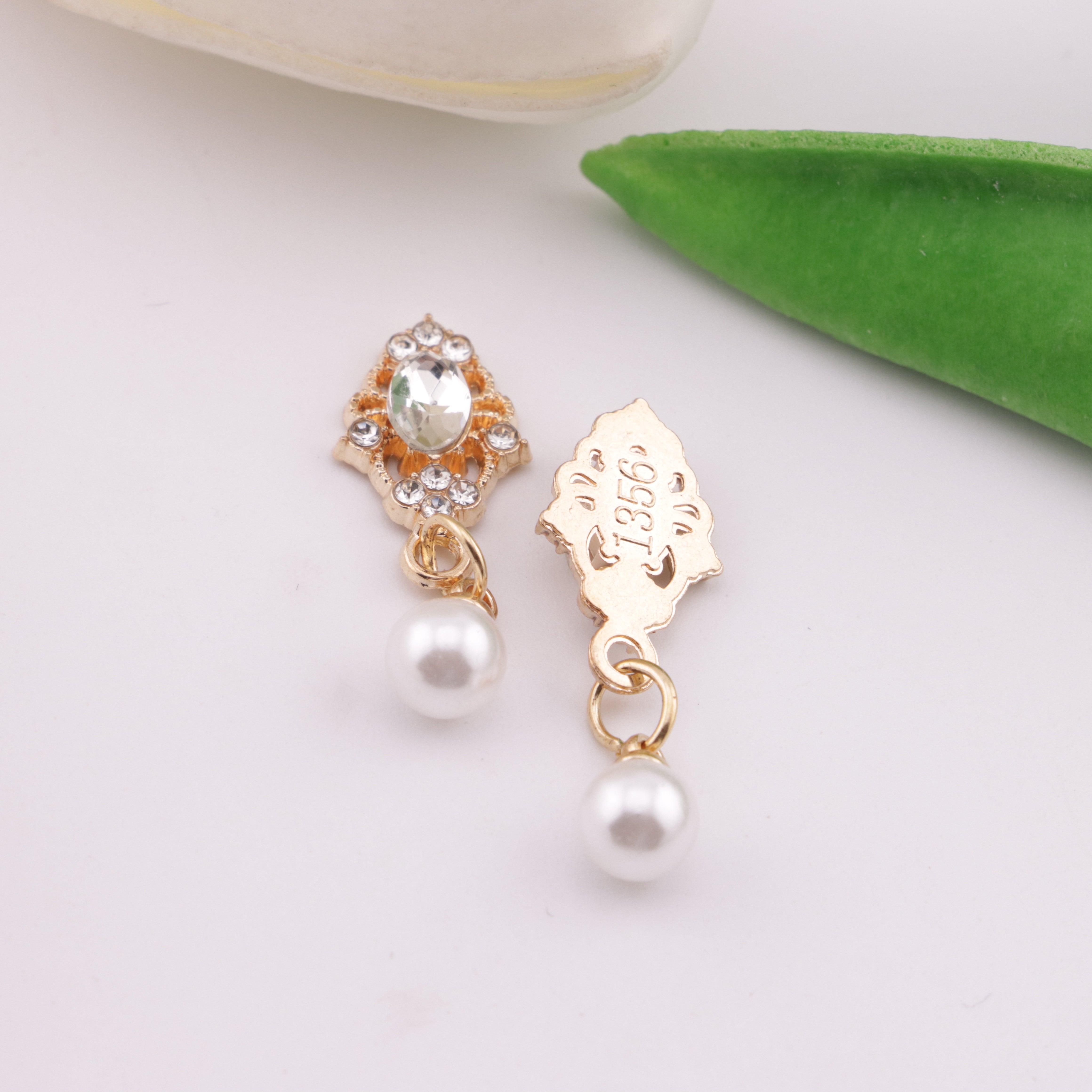 FS6193- 10*27mm Oval Charms With Pearl Pendants, Oval Marquise Metal Patches
