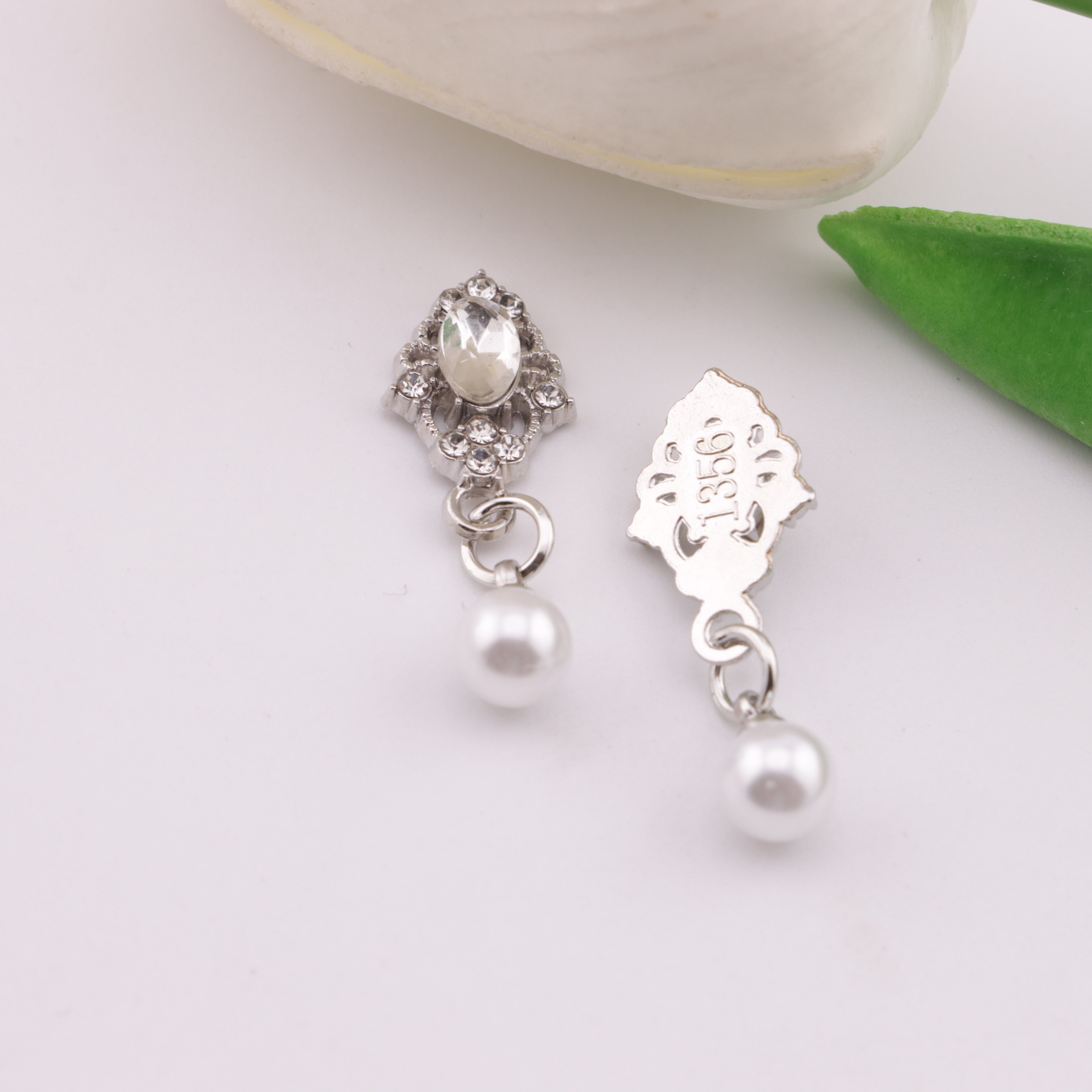 FS6193- 10*27mm Oval Charms With Pearl Pendants, Oval Marquise Metal Patches
