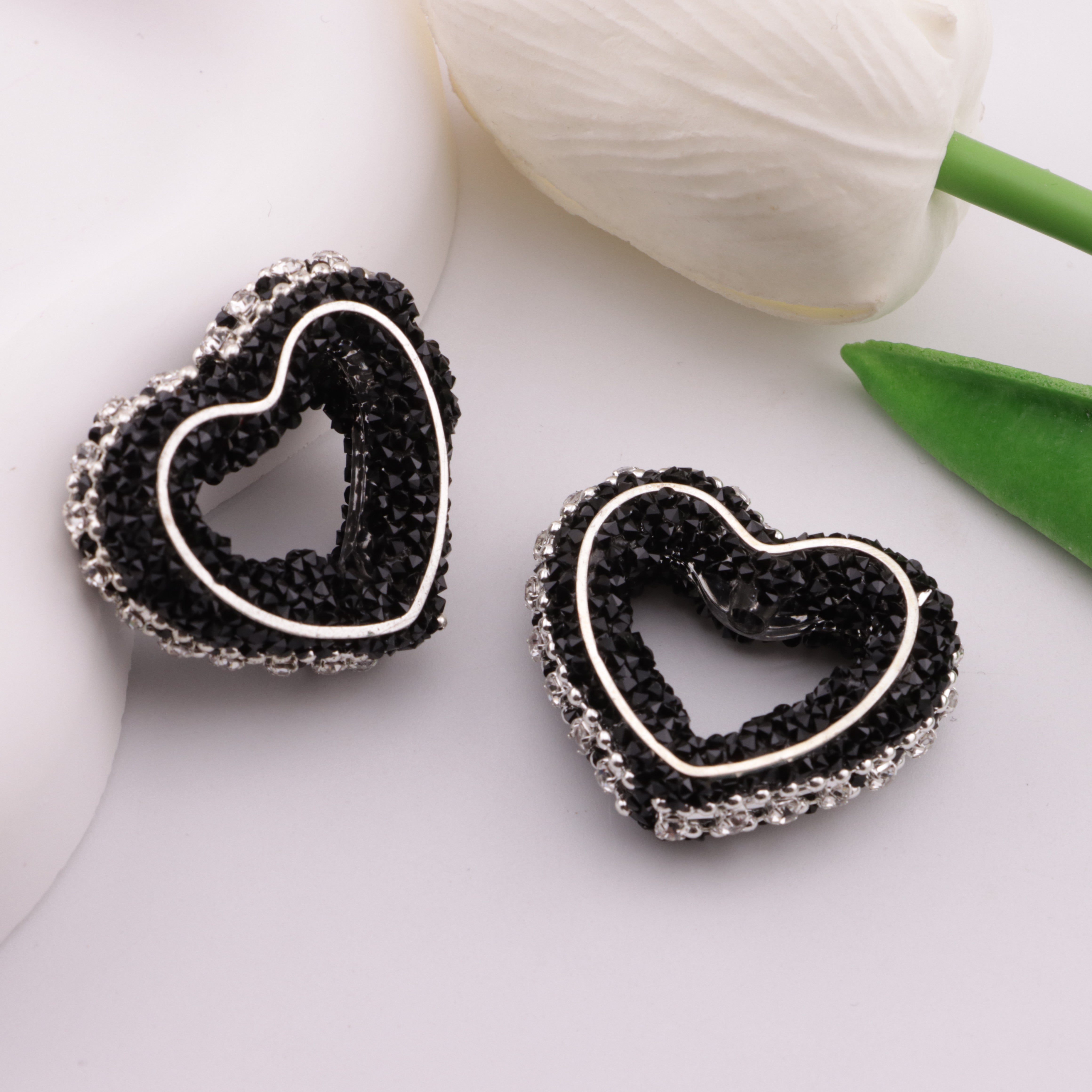 FS6233- 28×32Mm Heart-Shaped Granulated Sugar Frame
