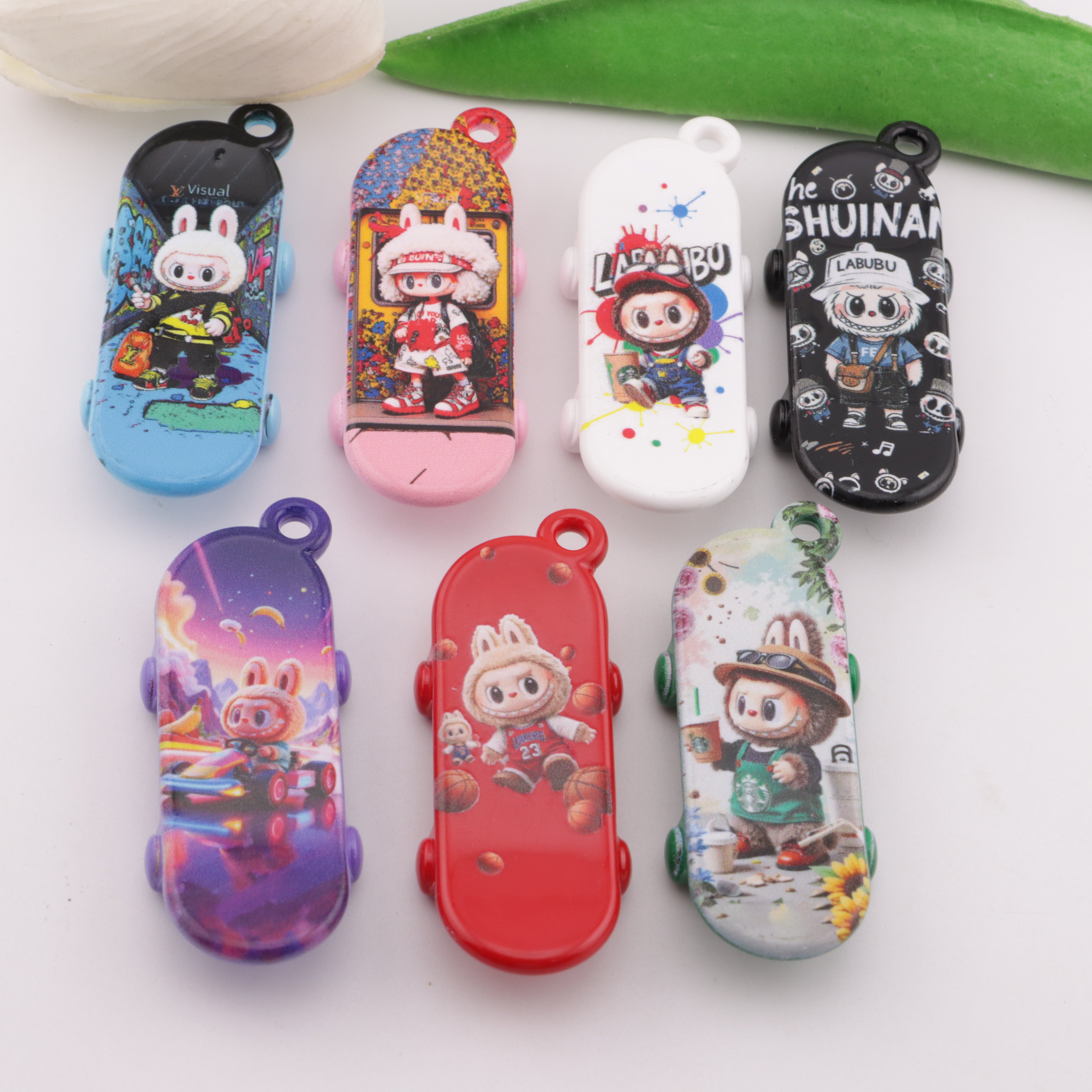 FS6287- Labubu Skateboard Pendant