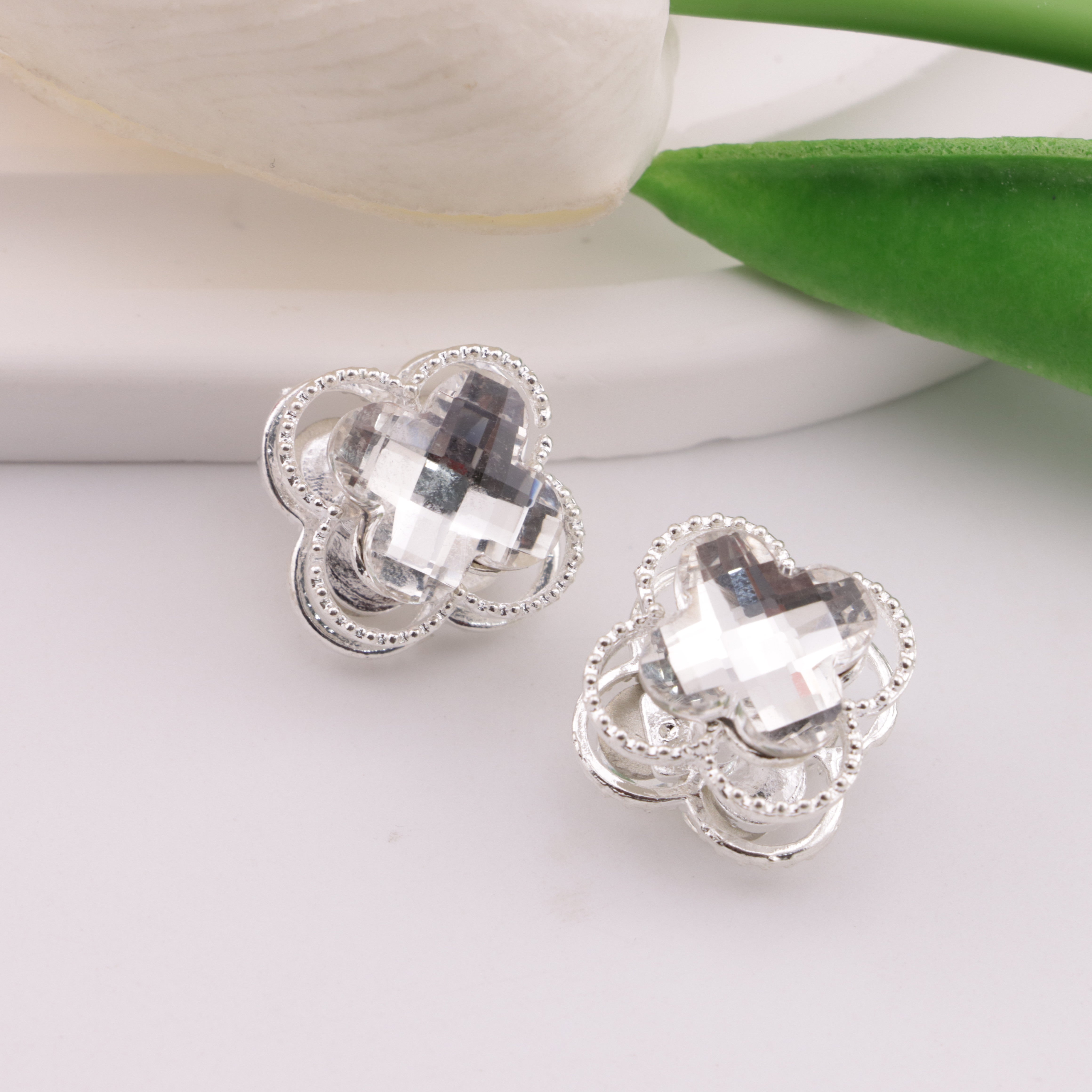 FS6304- Clover Alloy 4 Hole Metal Beads Fit For Beadable Pens
