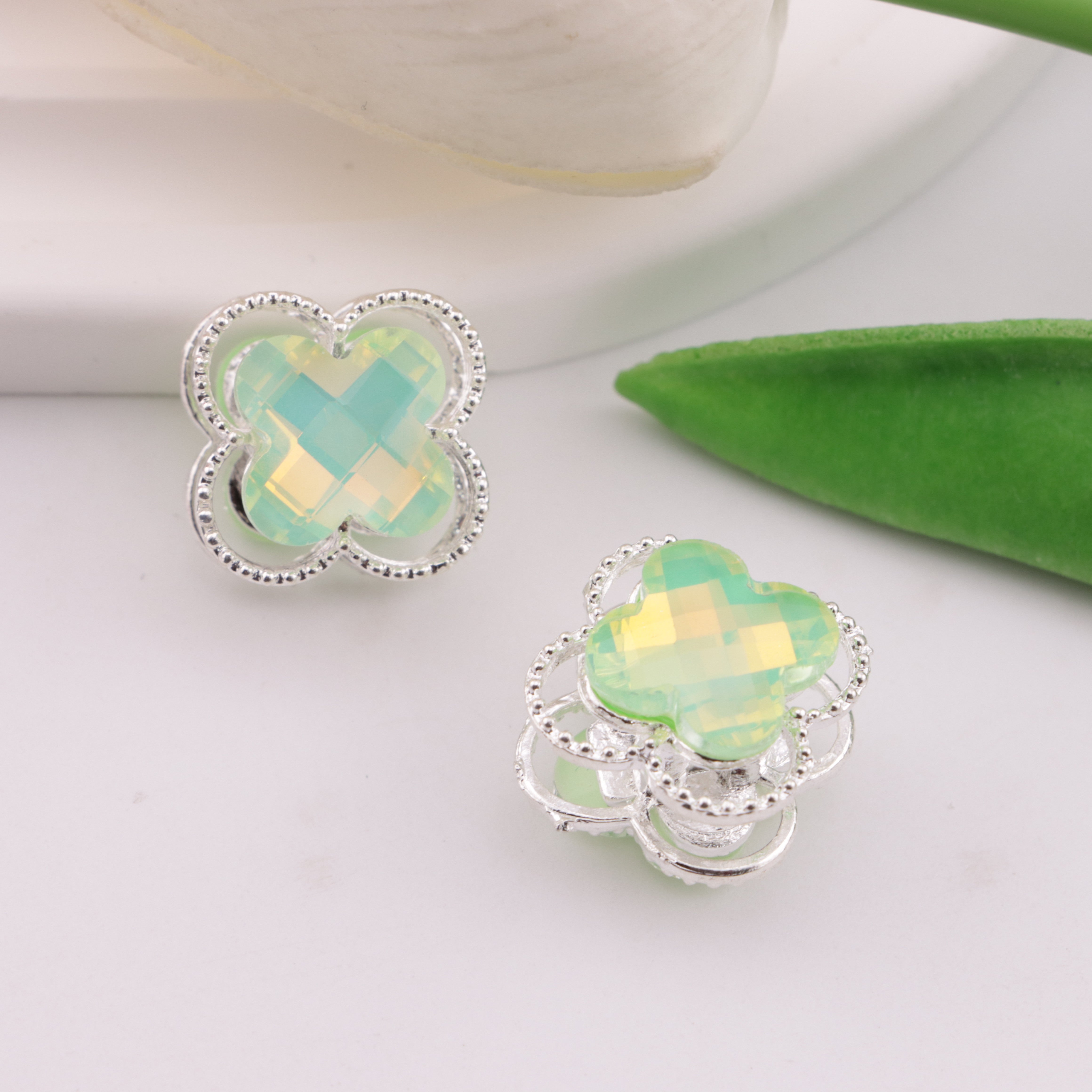 FS6304- Clover Alloy 4 Hole Metal Beads Fit For Beadable Pens